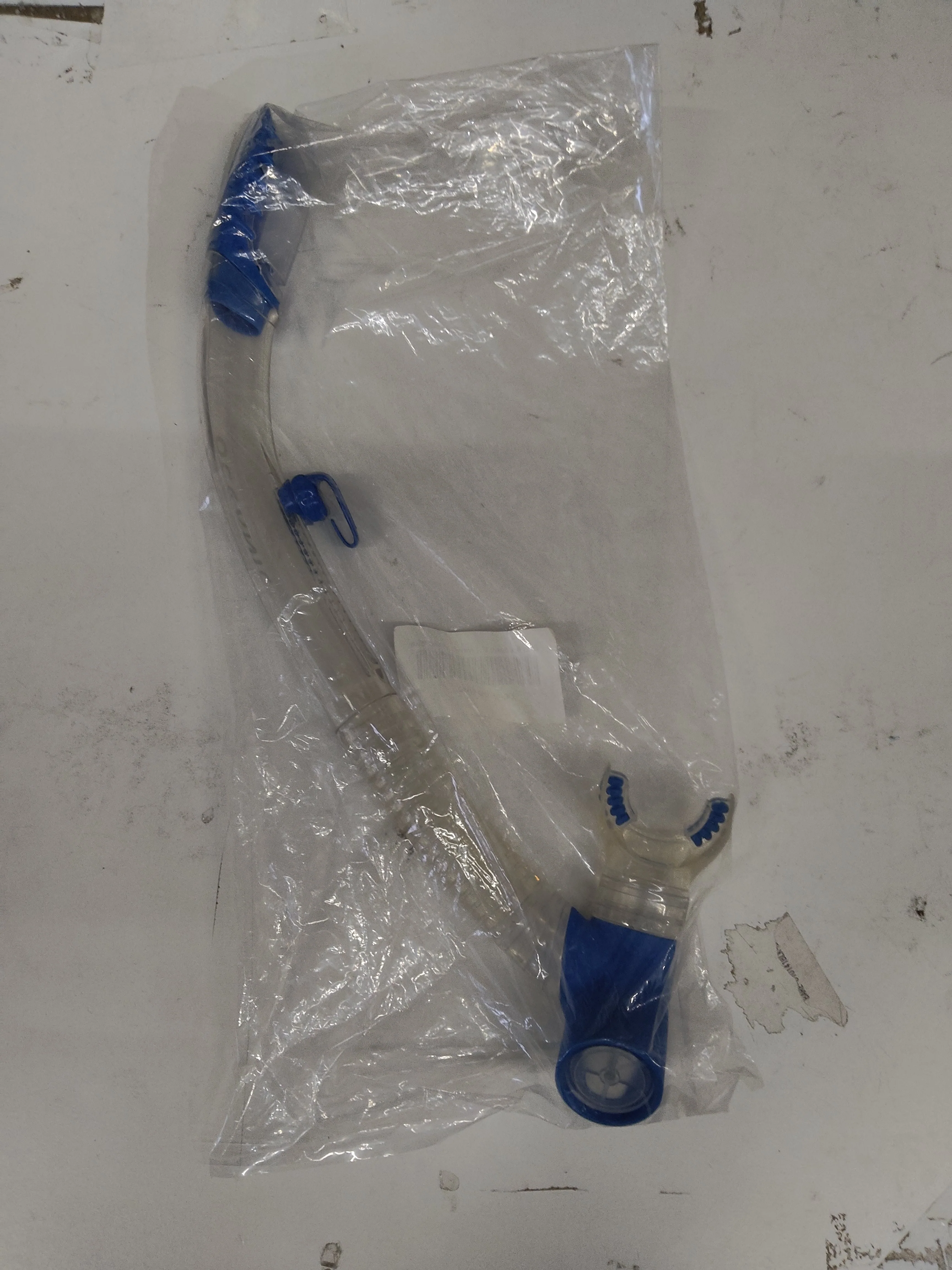 Used Oceanic Ultra Dry 2 Snorkel - Image 2
