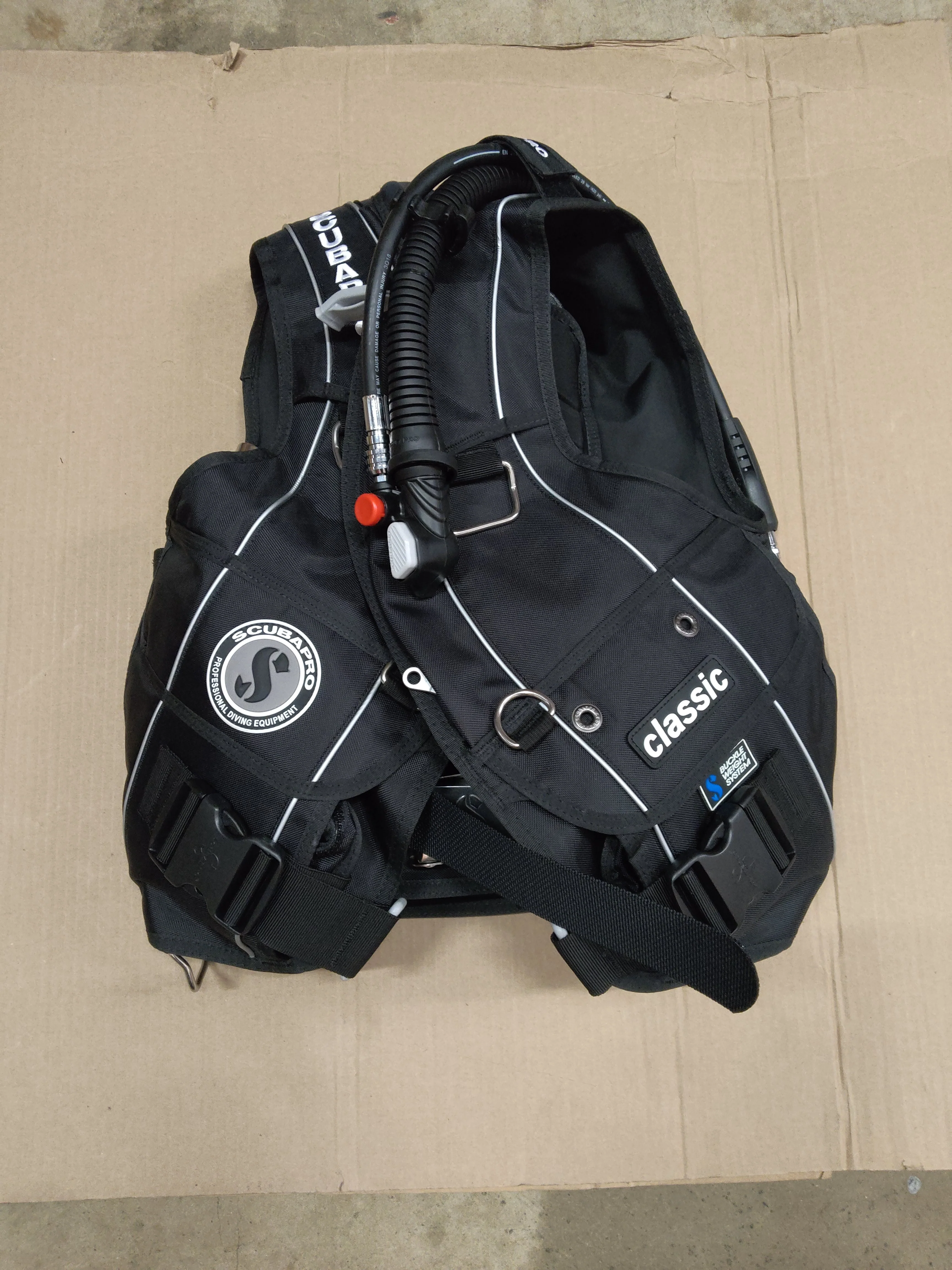 Used Scubapro Classic with Balanced Inflator BCD