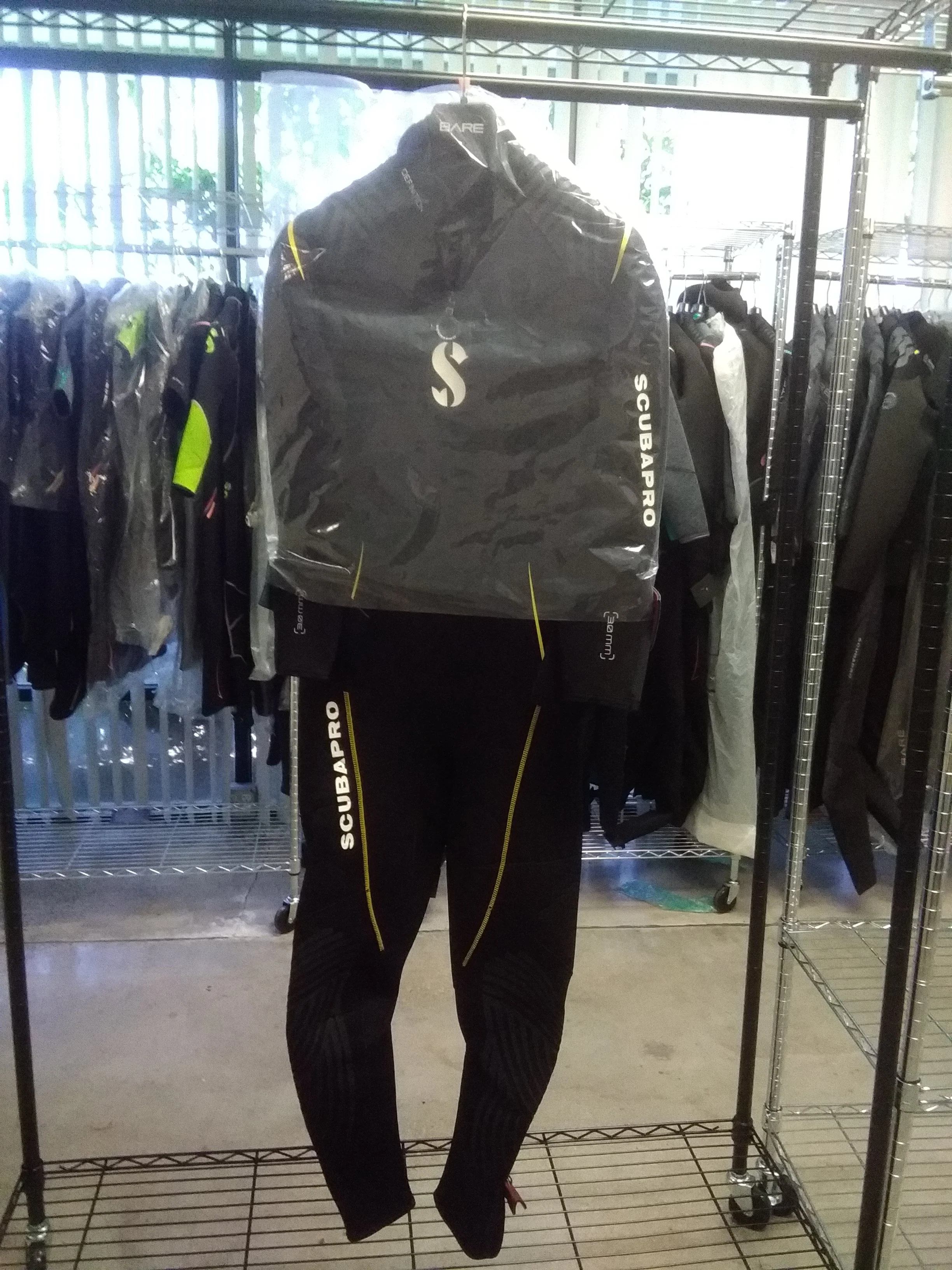 Used Scubapro Definition Steamer 3mm Mens Full Scuba Diving Wetsuit - Image 2