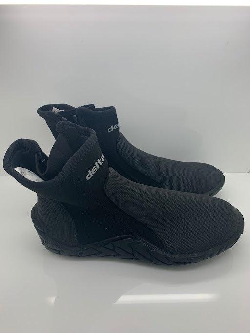 Used Scubapro Delta 5 mm - Black