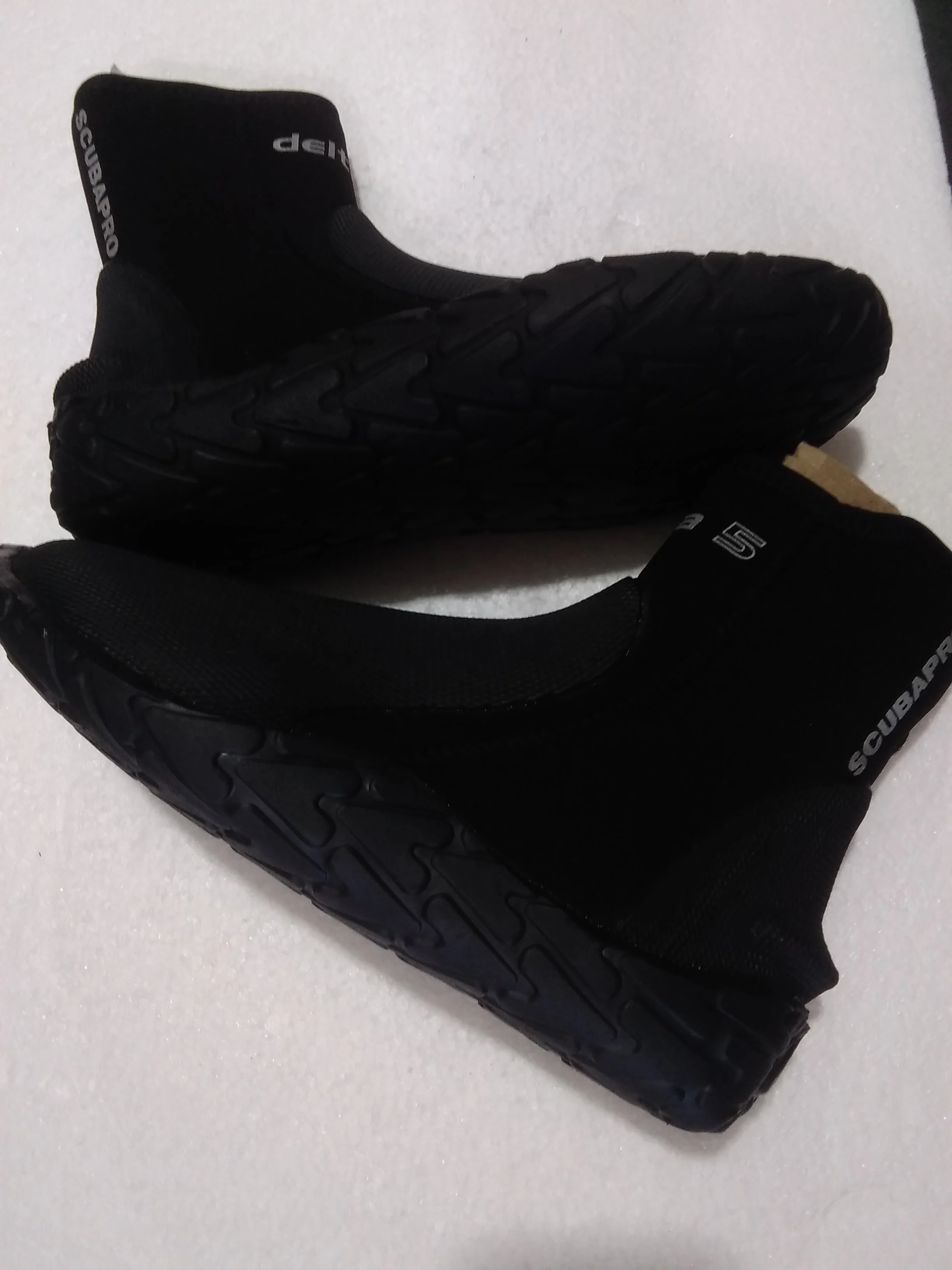 Used Scubapro Delta 5mm Full Cut Dive Boot