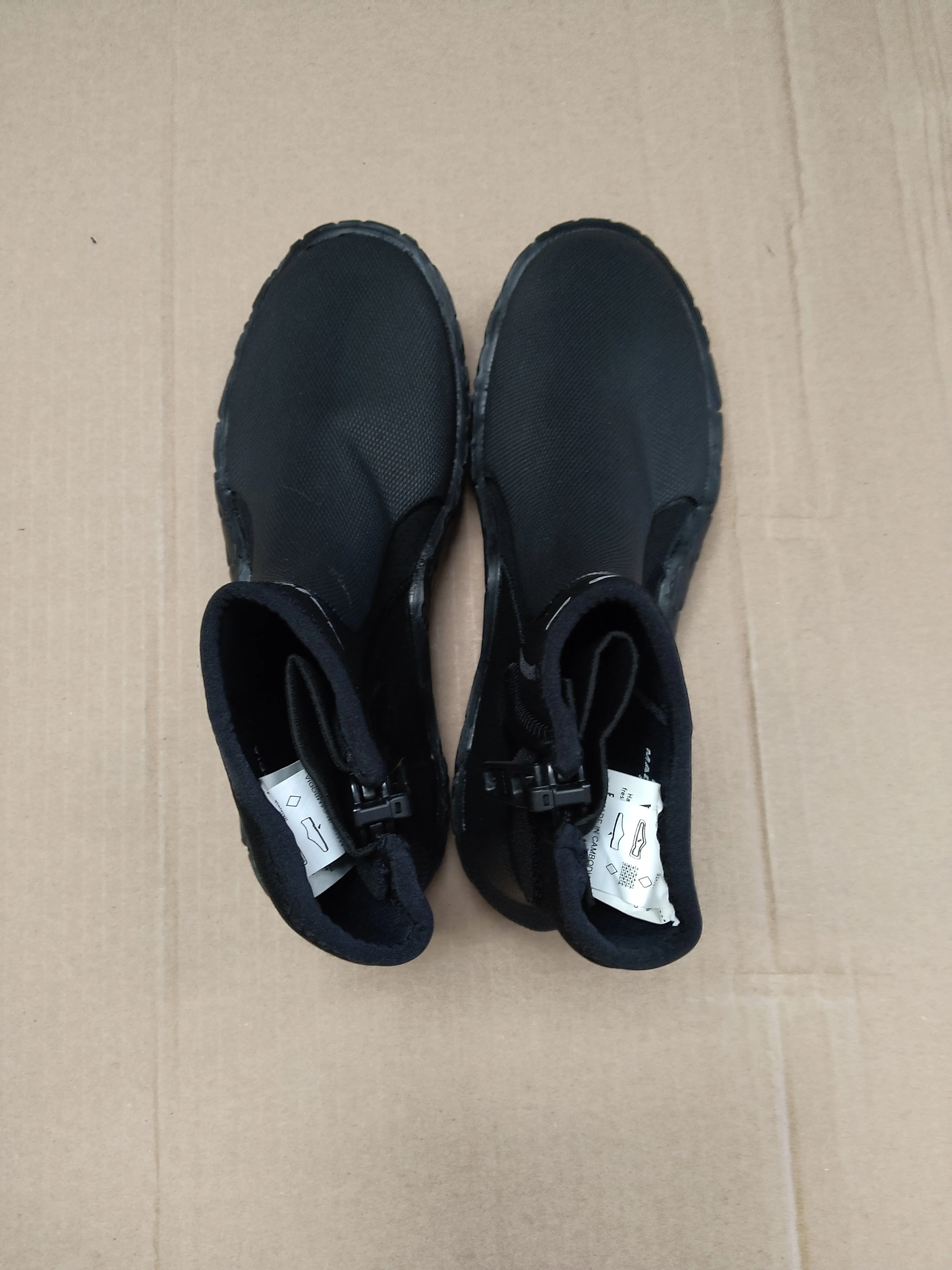 Used Scubapro Delta 5mm Full Cut Dive Boot - Image 10