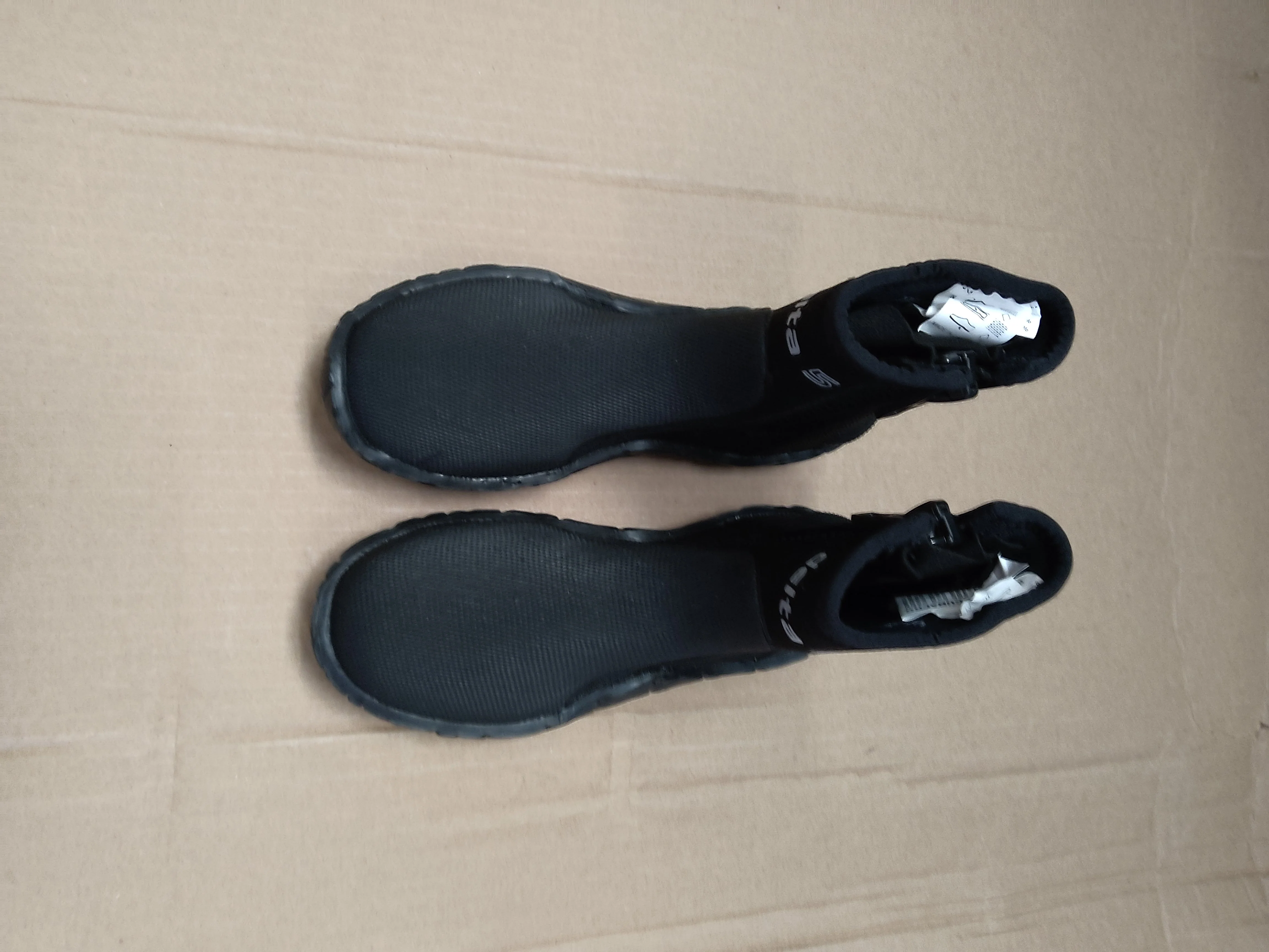 Used Scubapro Delta 5mm Full Cut Dive Boot - Image 3