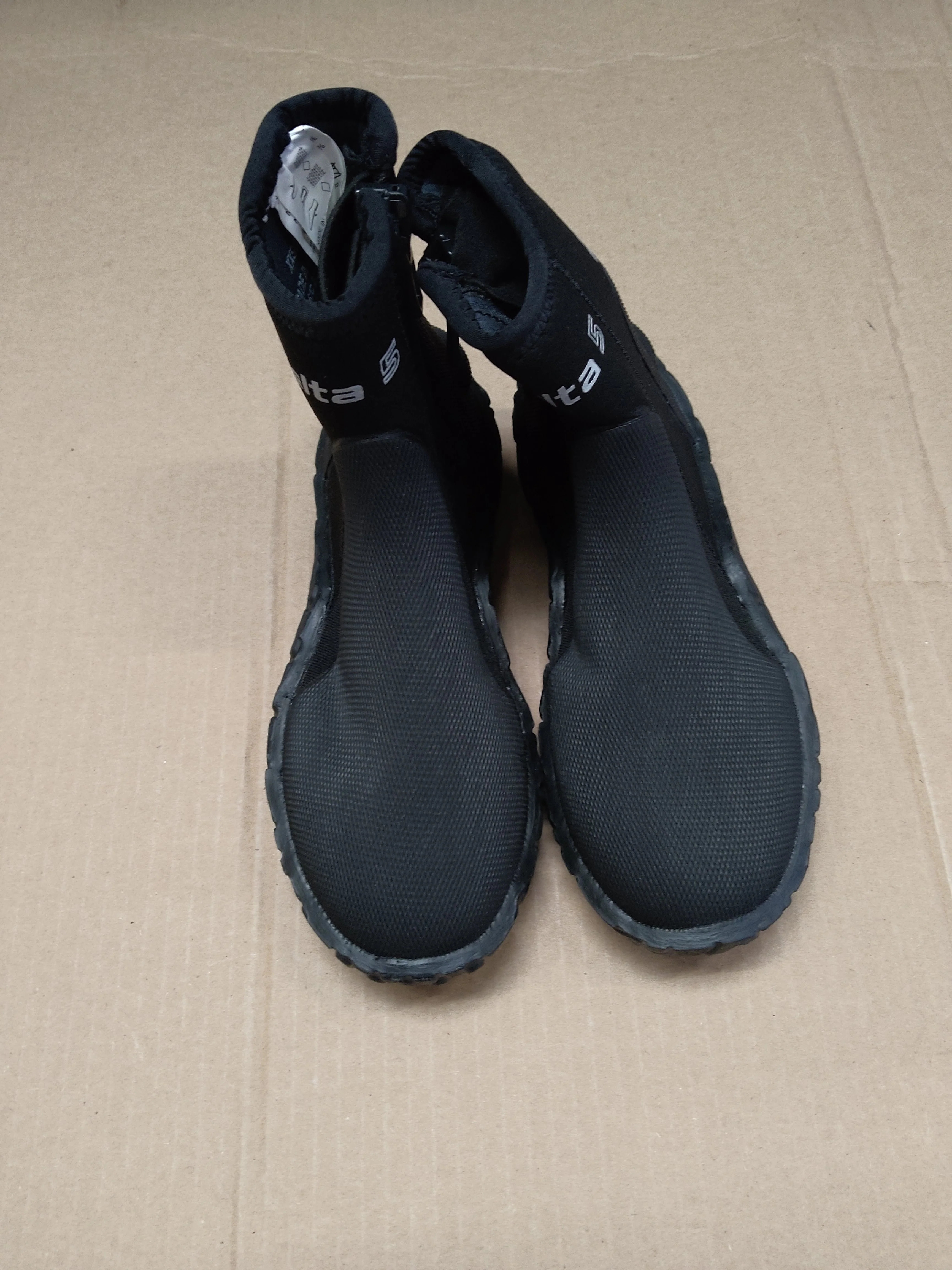 Used Scubapro Delta 5mm Full Cut Dive Boot - Image 6