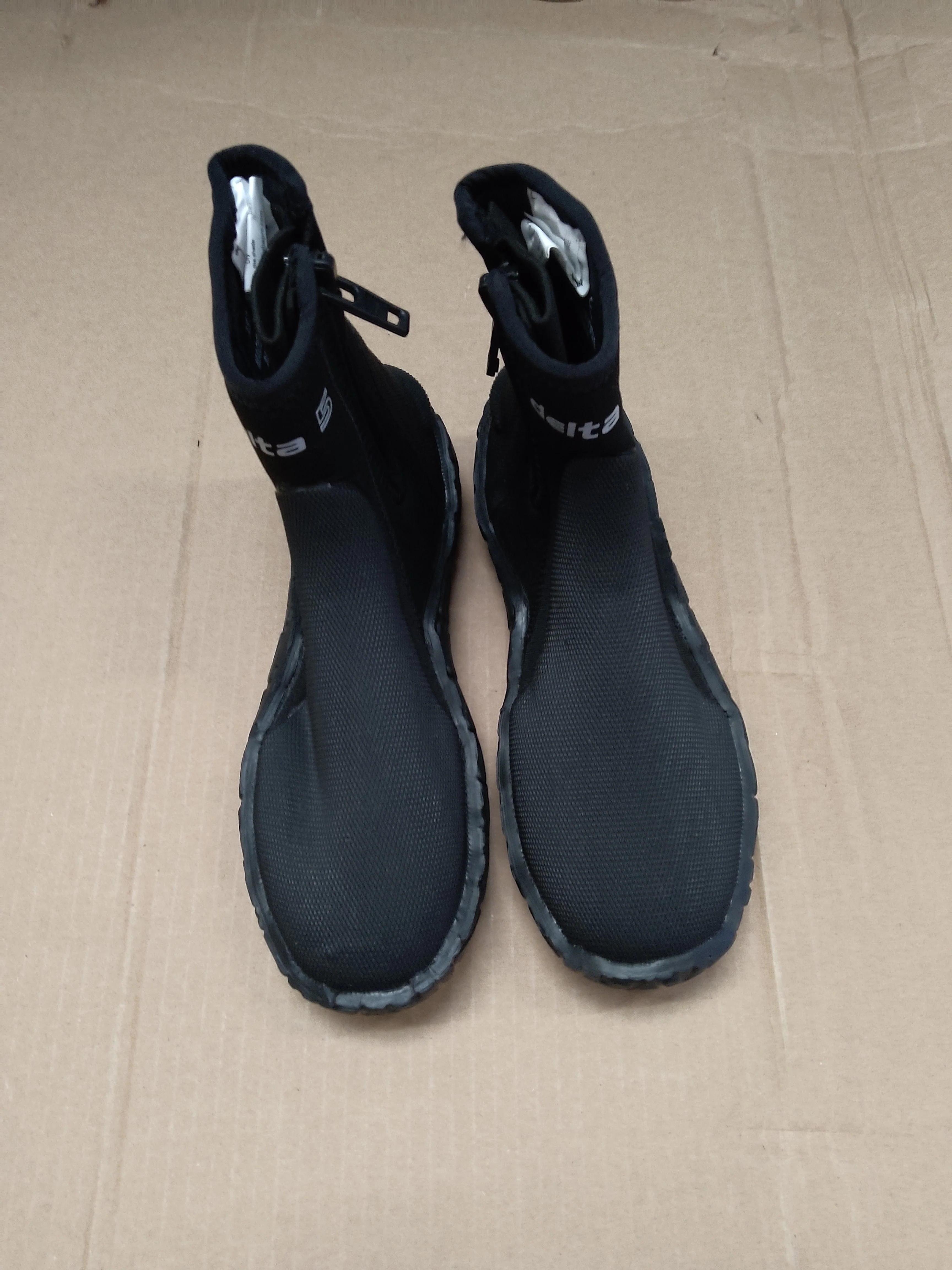 Used Scubapro Delta 5mm Full Cut Dive Boot - Image 7