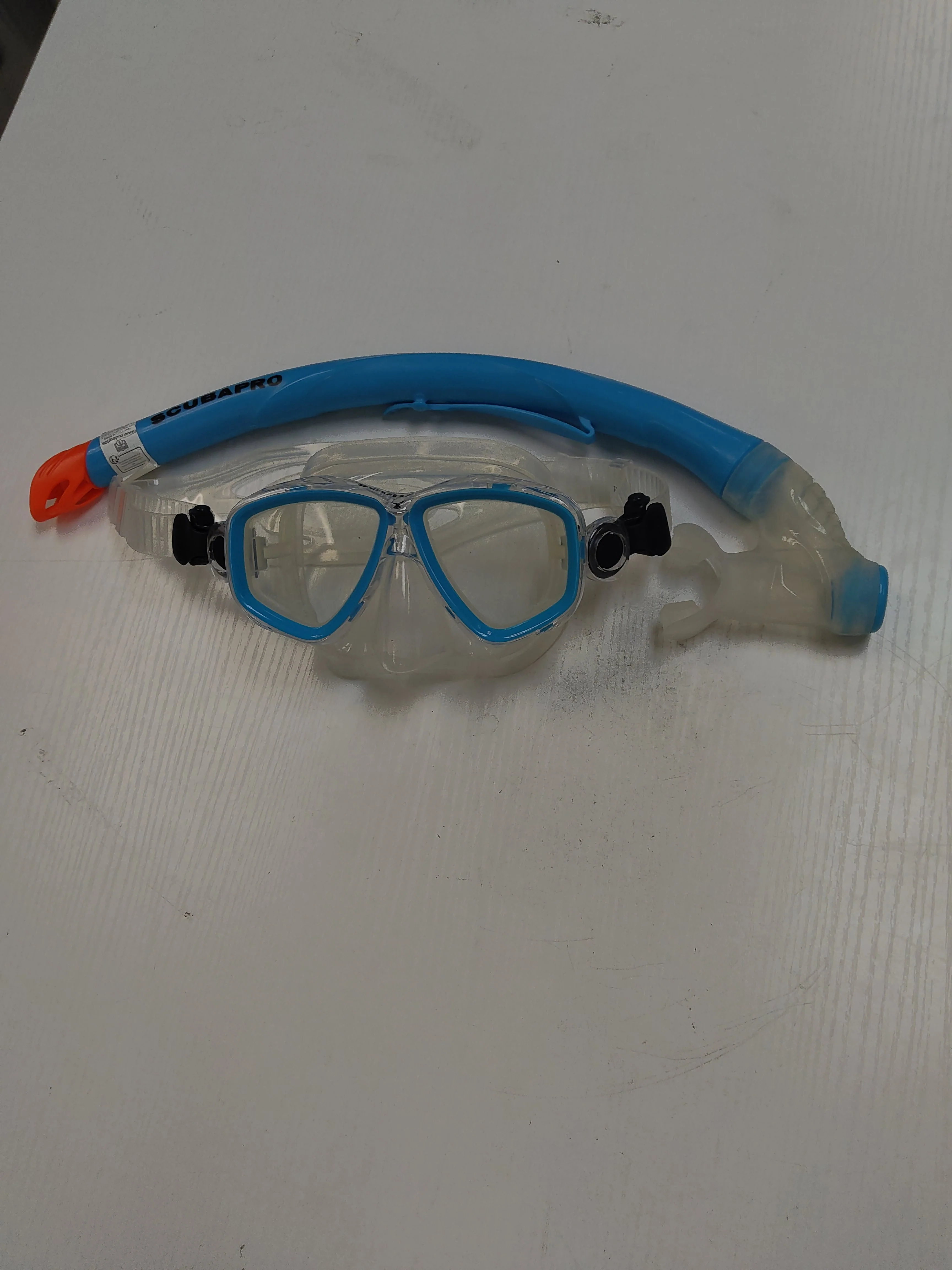 Used Scubapro Ecco Mask with Snorkel - Image 4