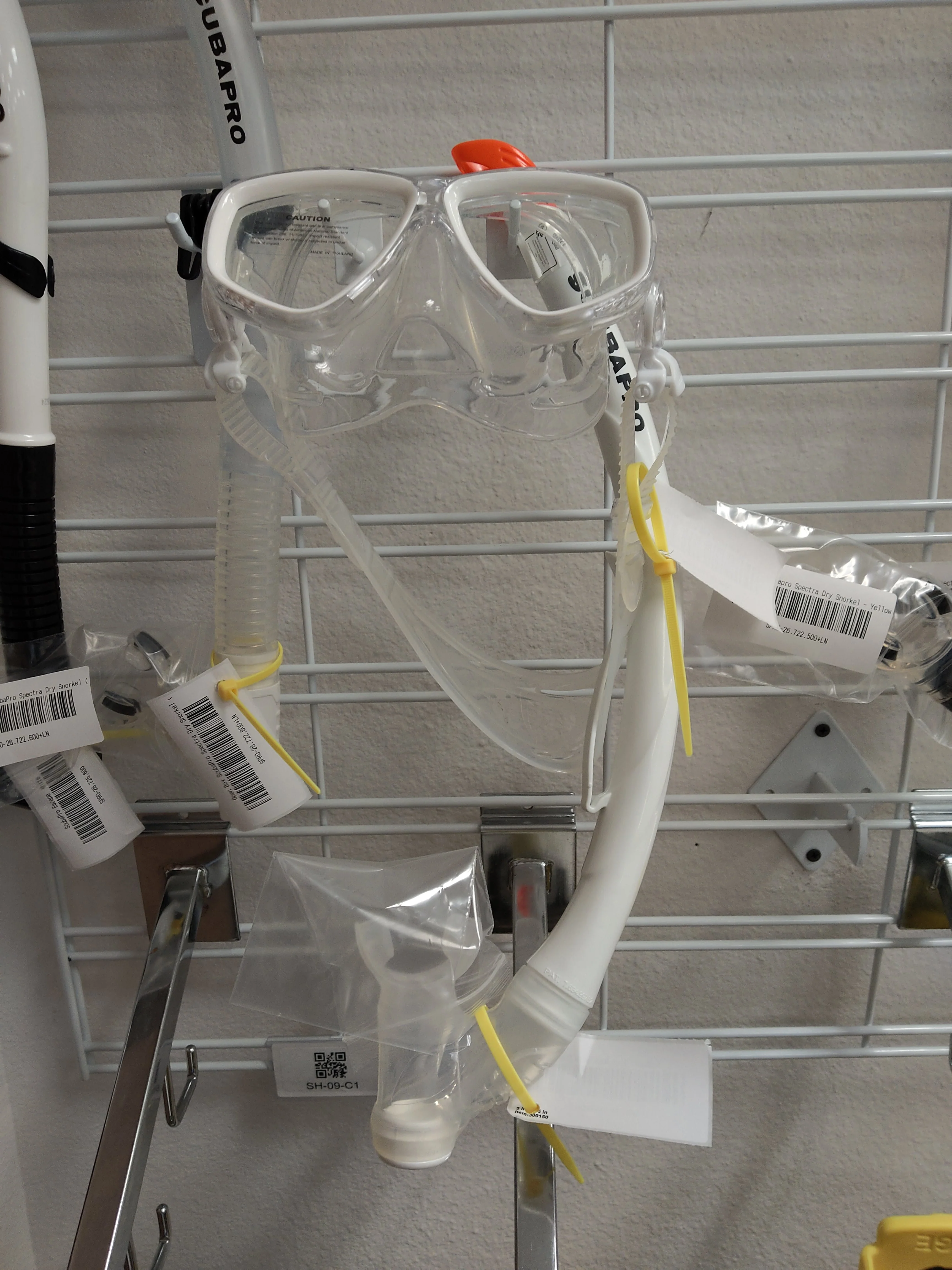 Used Scubapro Ecco Mask with Snorkel - Image 7
