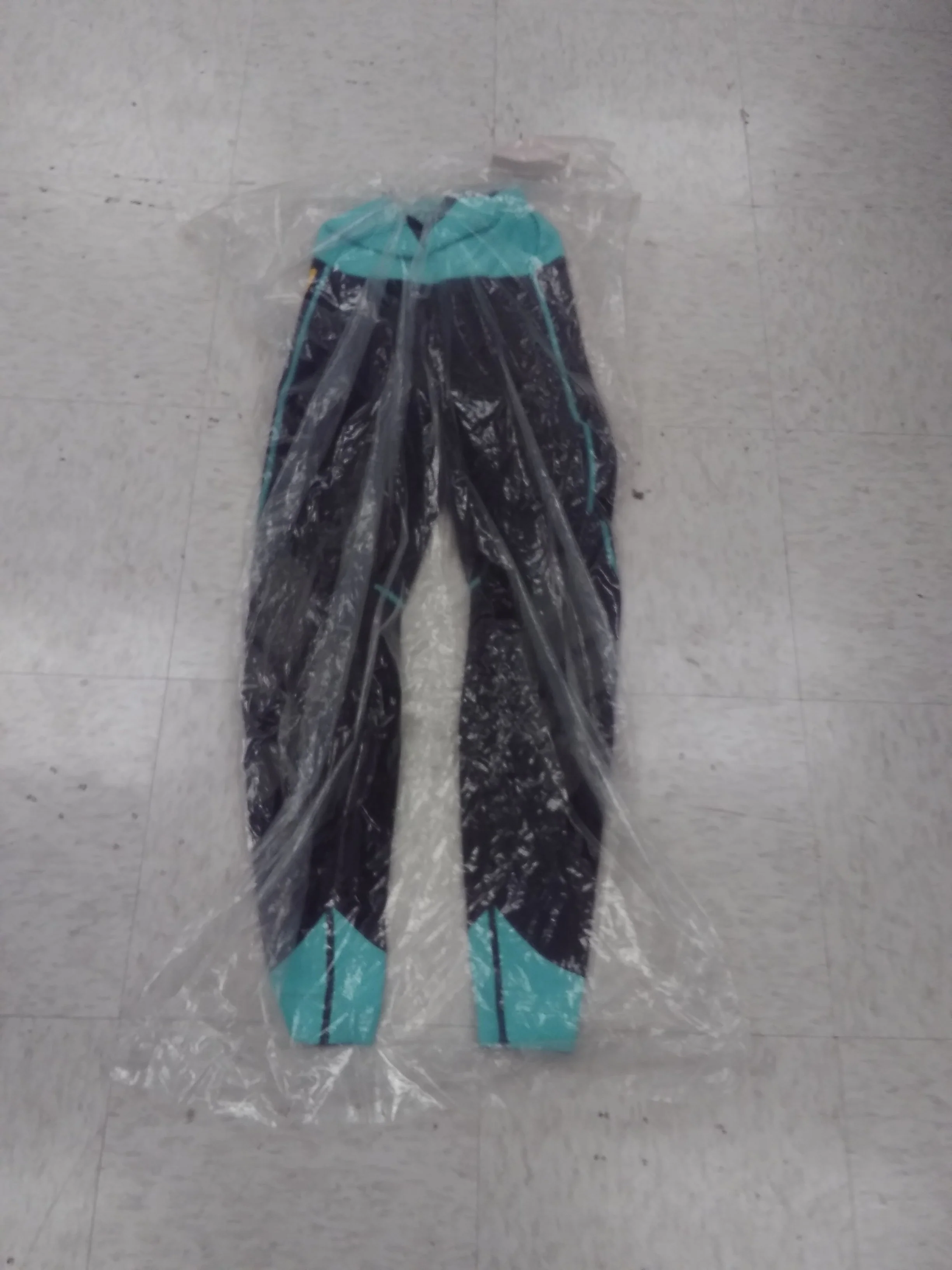 Used Scubapro Everflex 1.5mm Legging Women's - Image 2