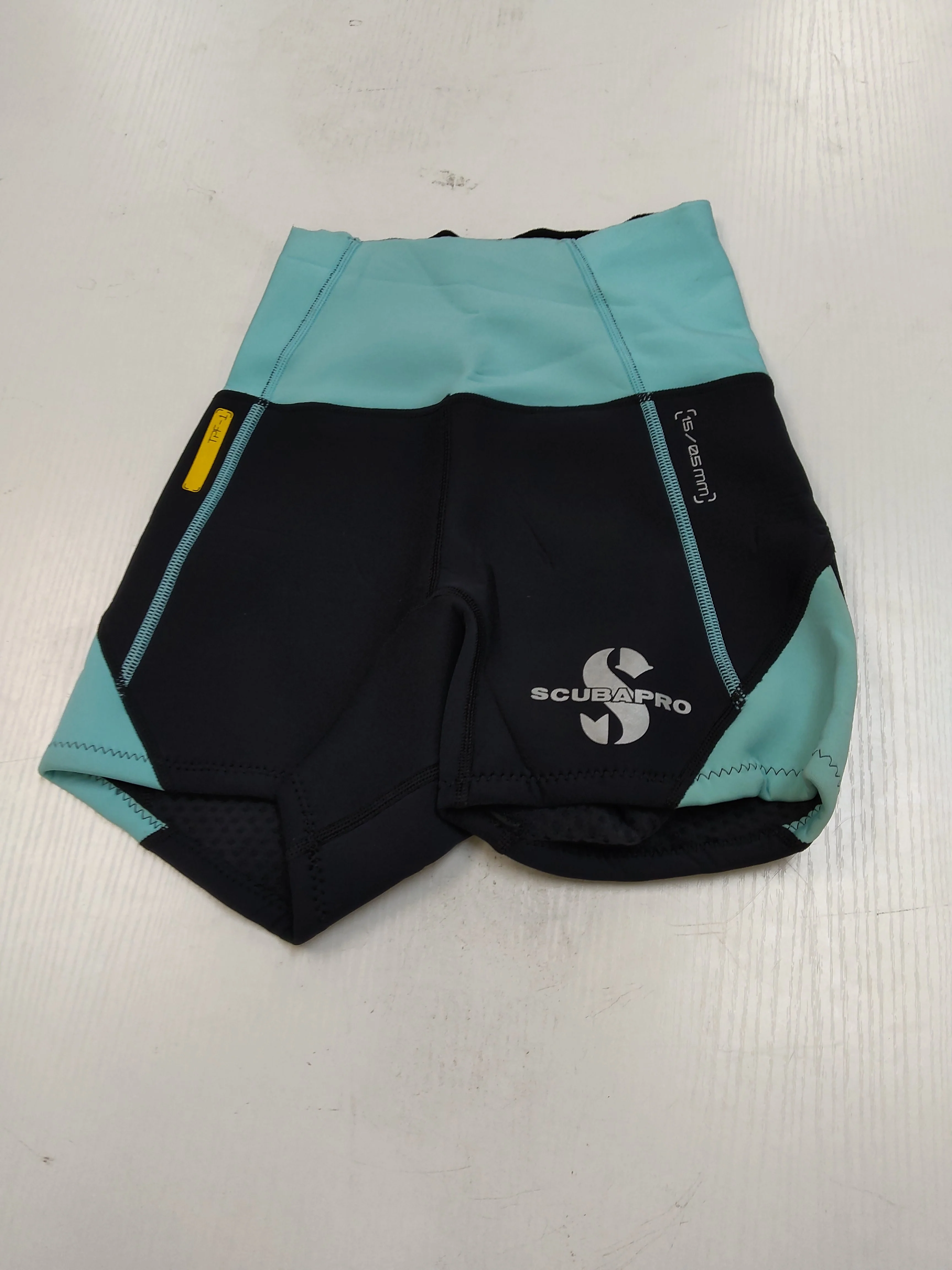 Used Scubapro Everflex 1.5 Short Women's - Image 3
