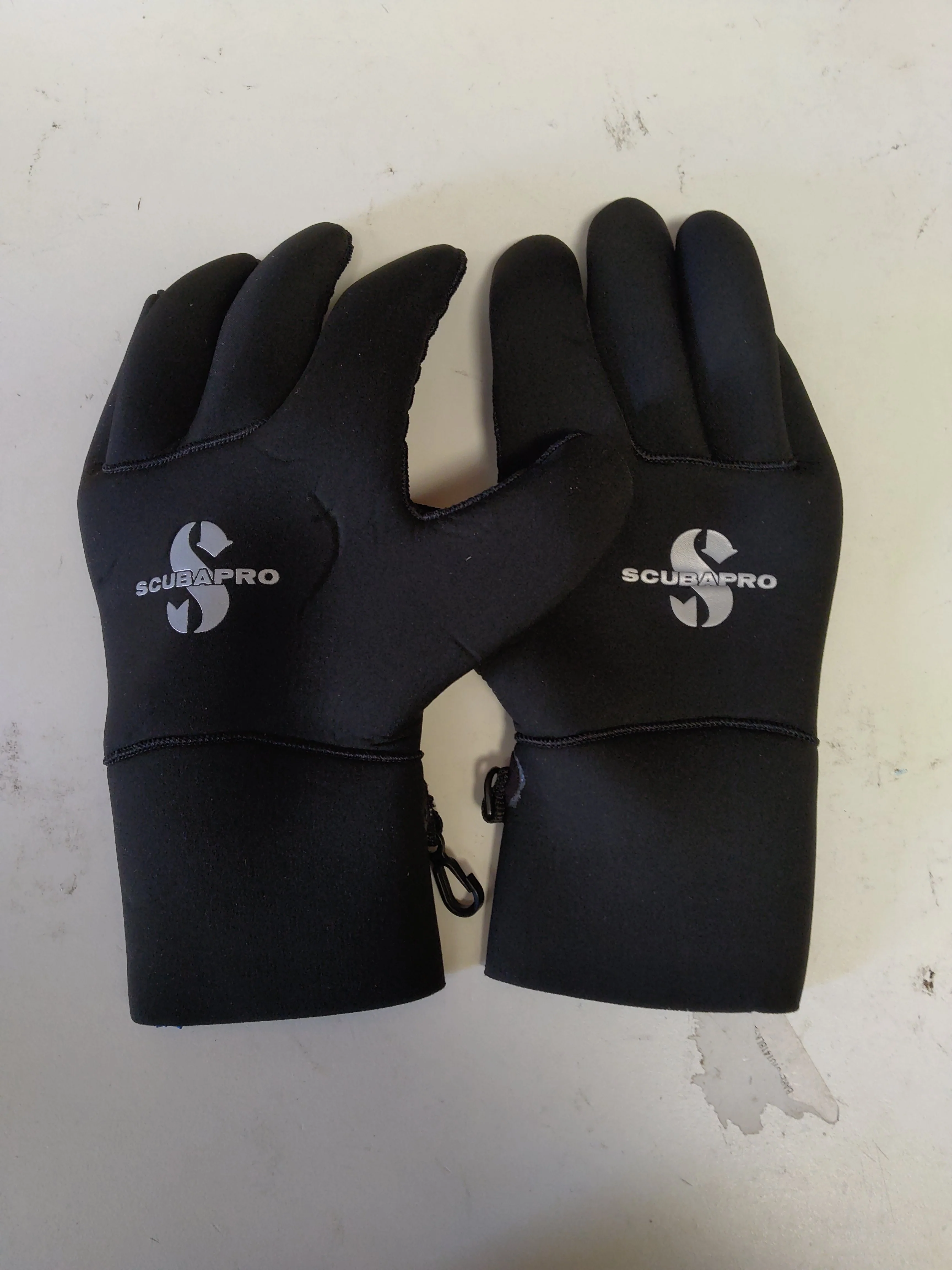 Used Scubapro Everflex 5mm Lined Dive Glove - Image 4
