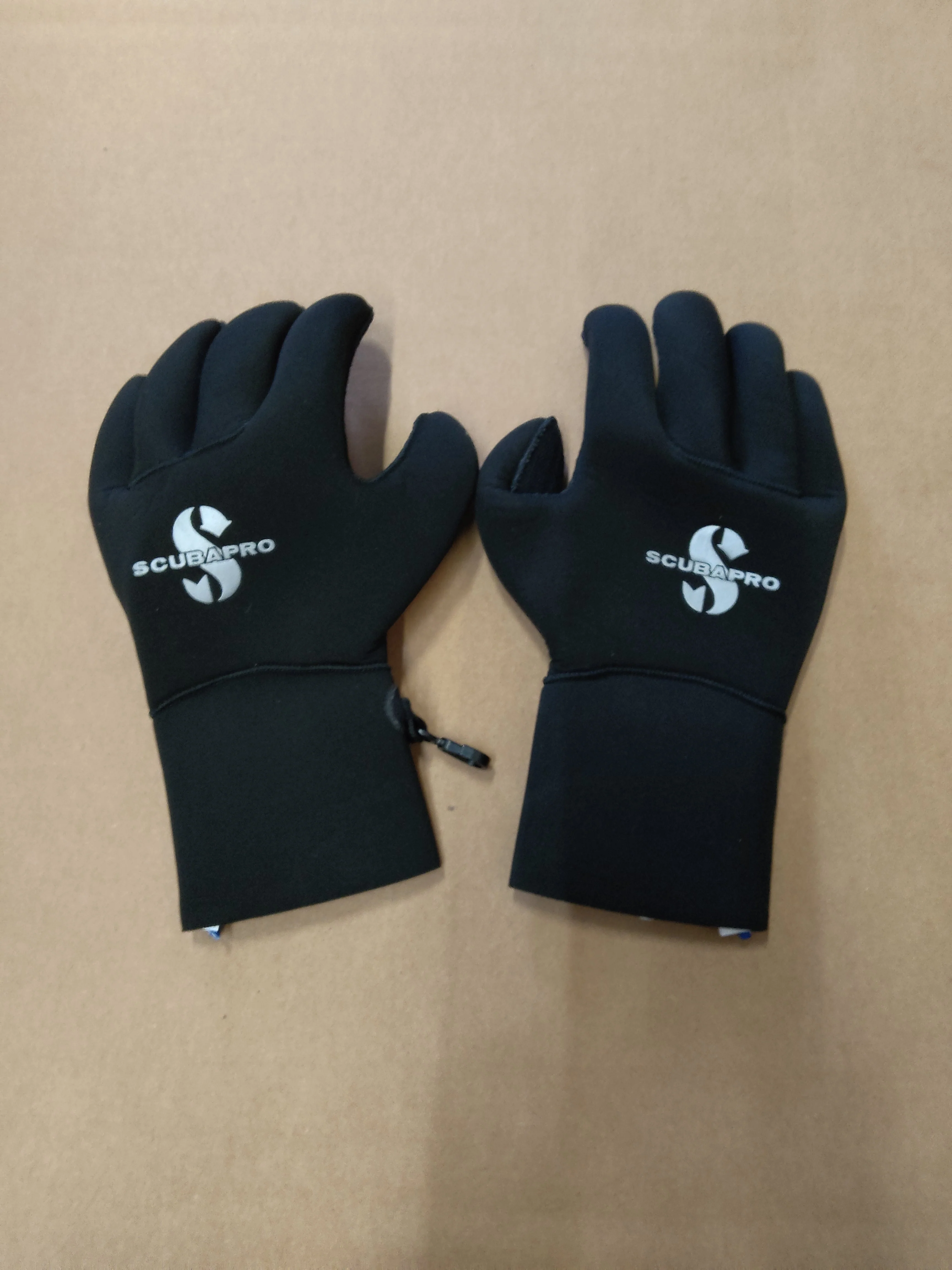 Used Scubapro Everflex 5mm Lined Dive Glove - Image 6