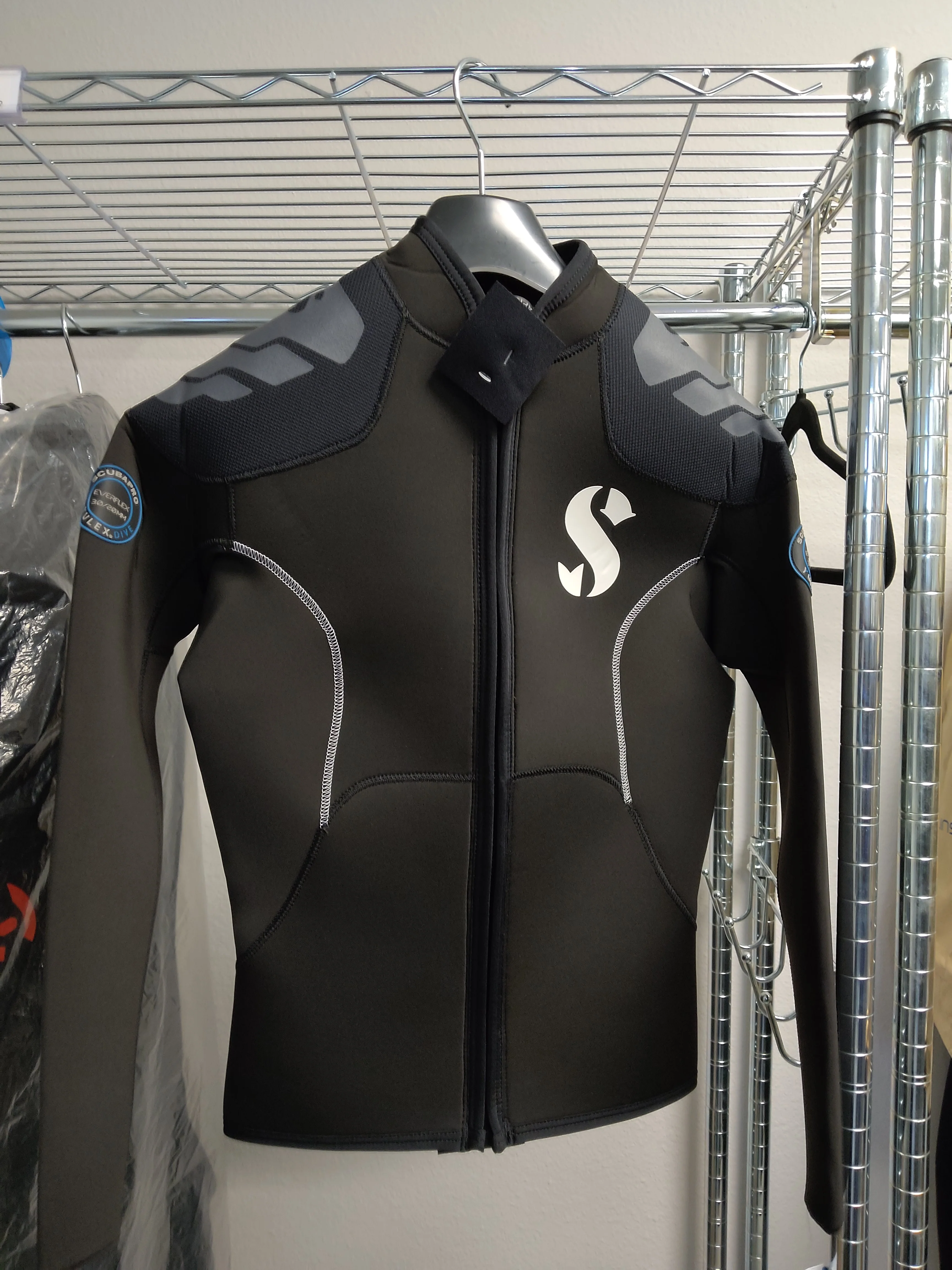 Used Scubapro Everflex Yulex Hoodless Vest 3mm Long Sleeve Women's - Image 4