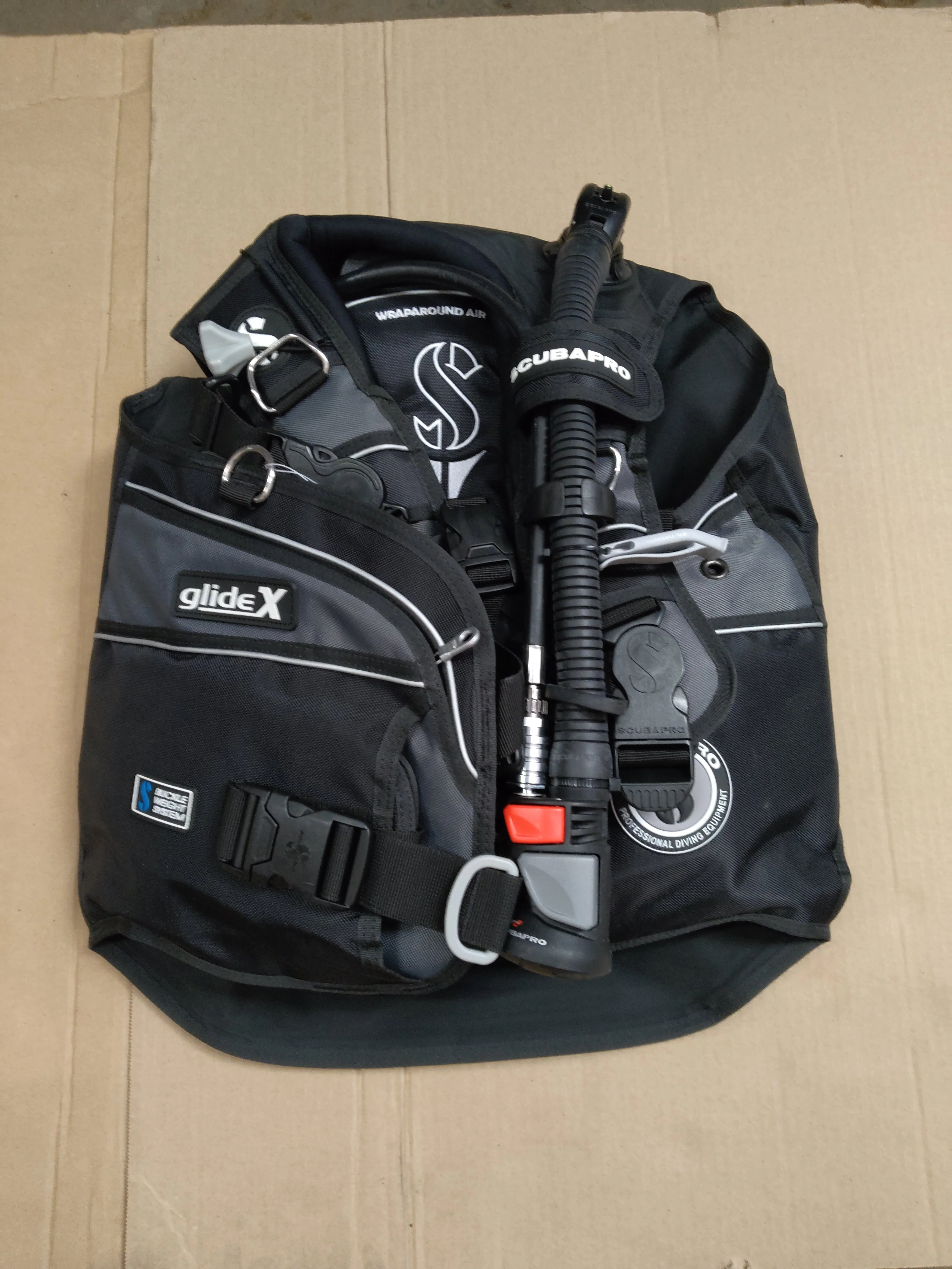 Used Scubapro Glide X BCD with Air2 5th Gen - Image 2
