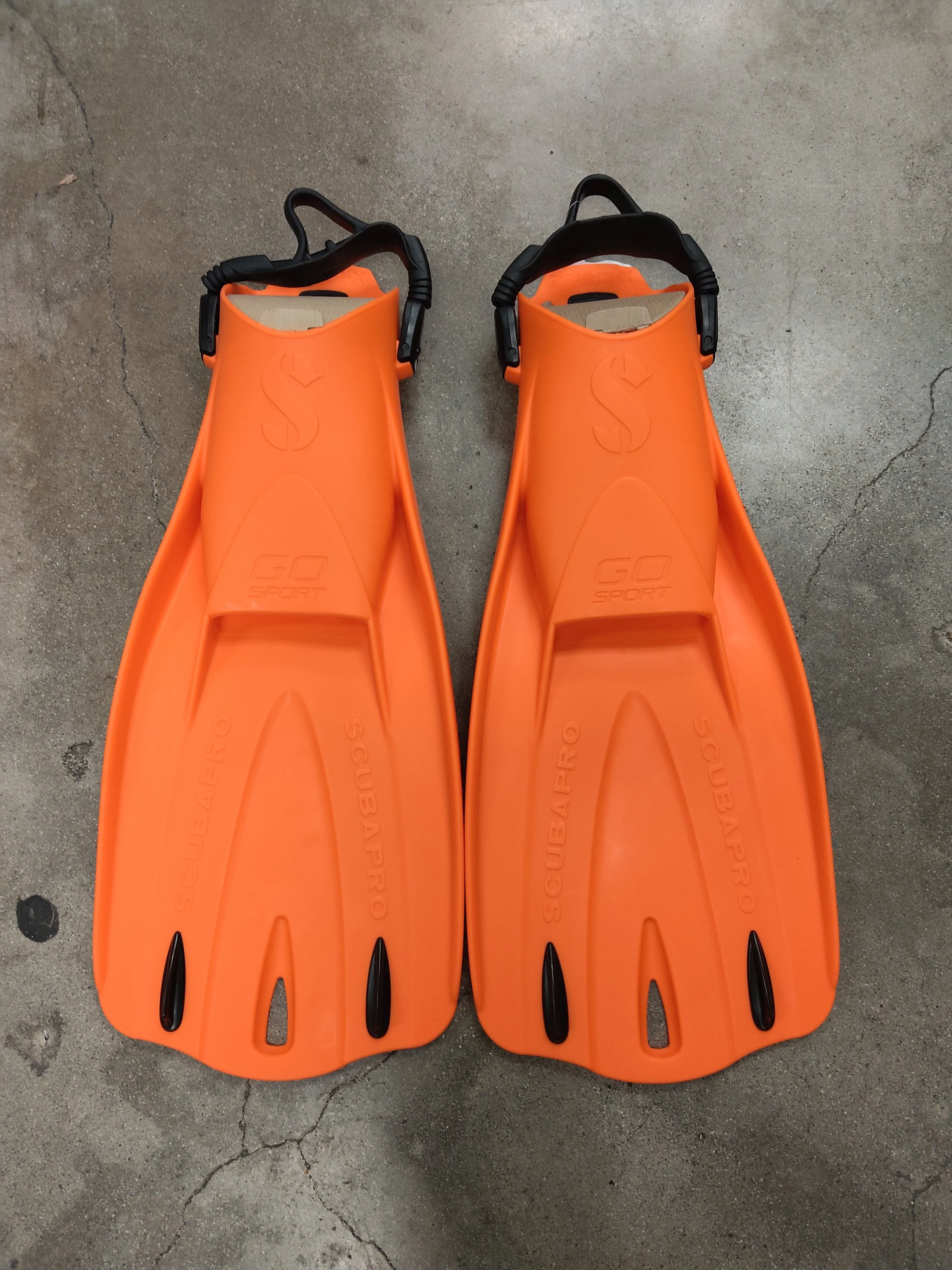 Used Scubapro GO Sport Gorilla Diving Fin - Image 10