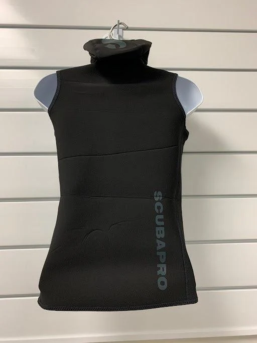 Used Scubapro Hooded Vest 2.5mm - Image 2