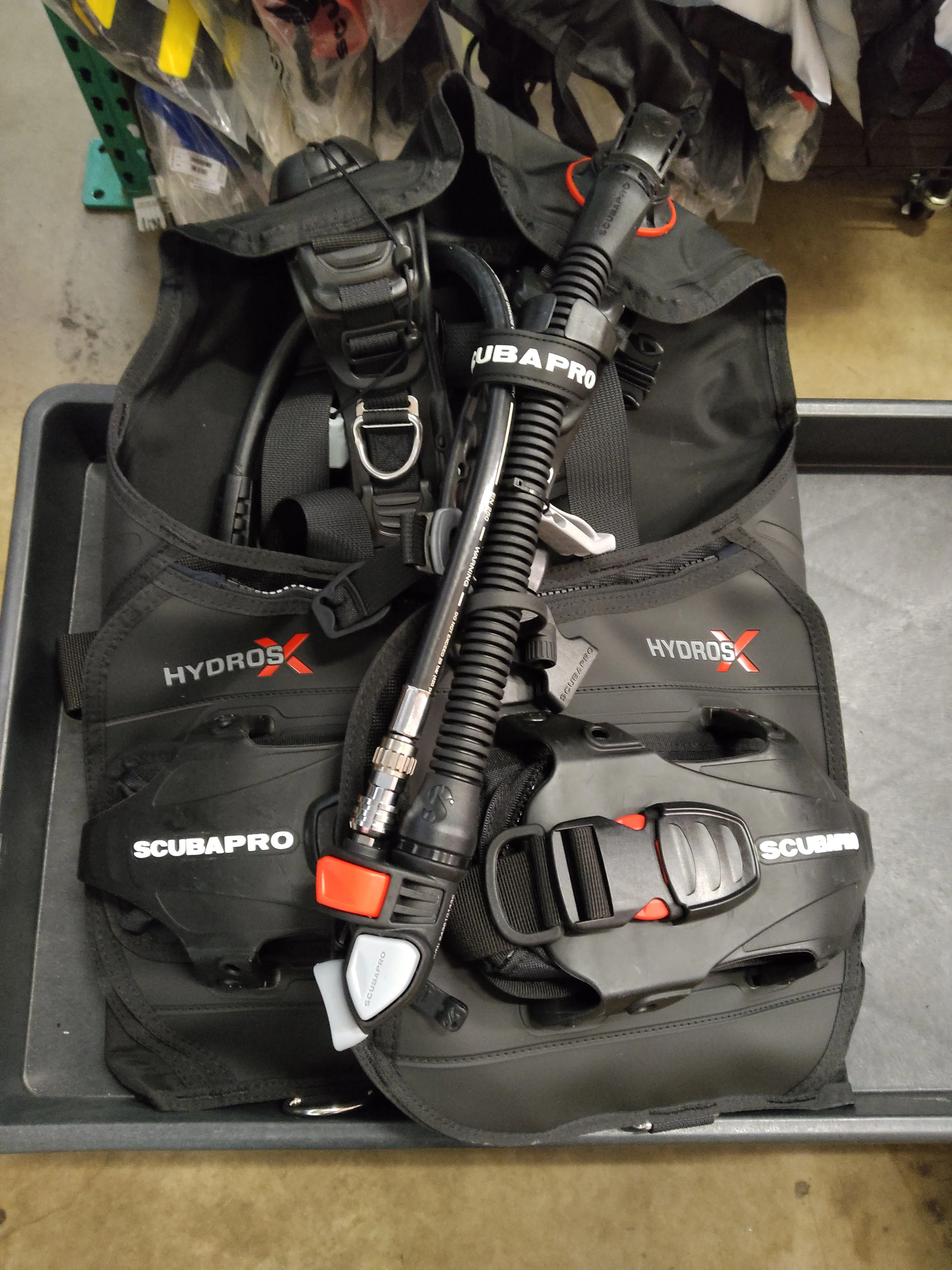 Used Scubapro Hydros X with Balanced Inflator Women's BCD (Does not include Backpack) - Image 2