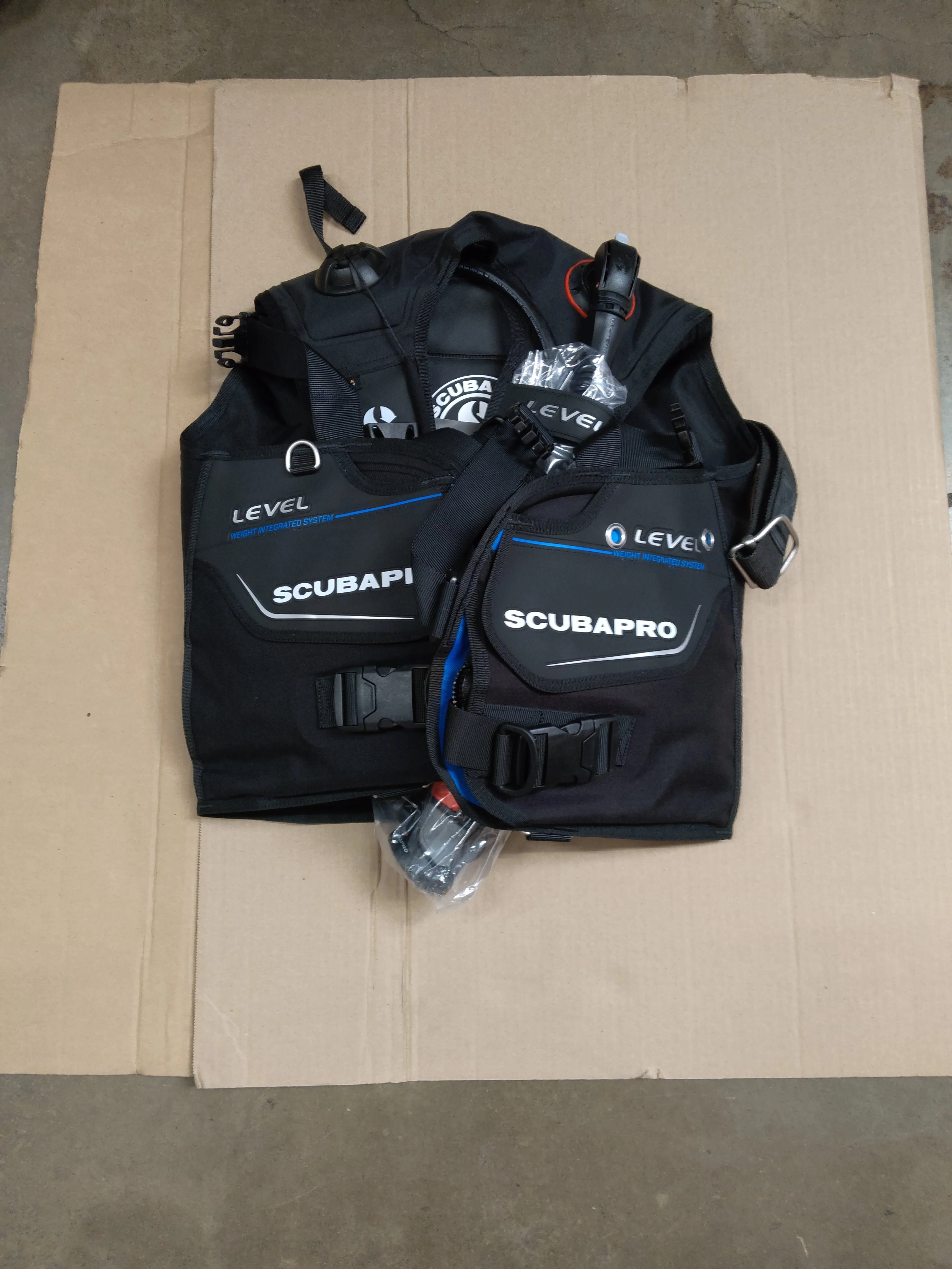 Used Scubapro Level with Air2 BCD - Image 3