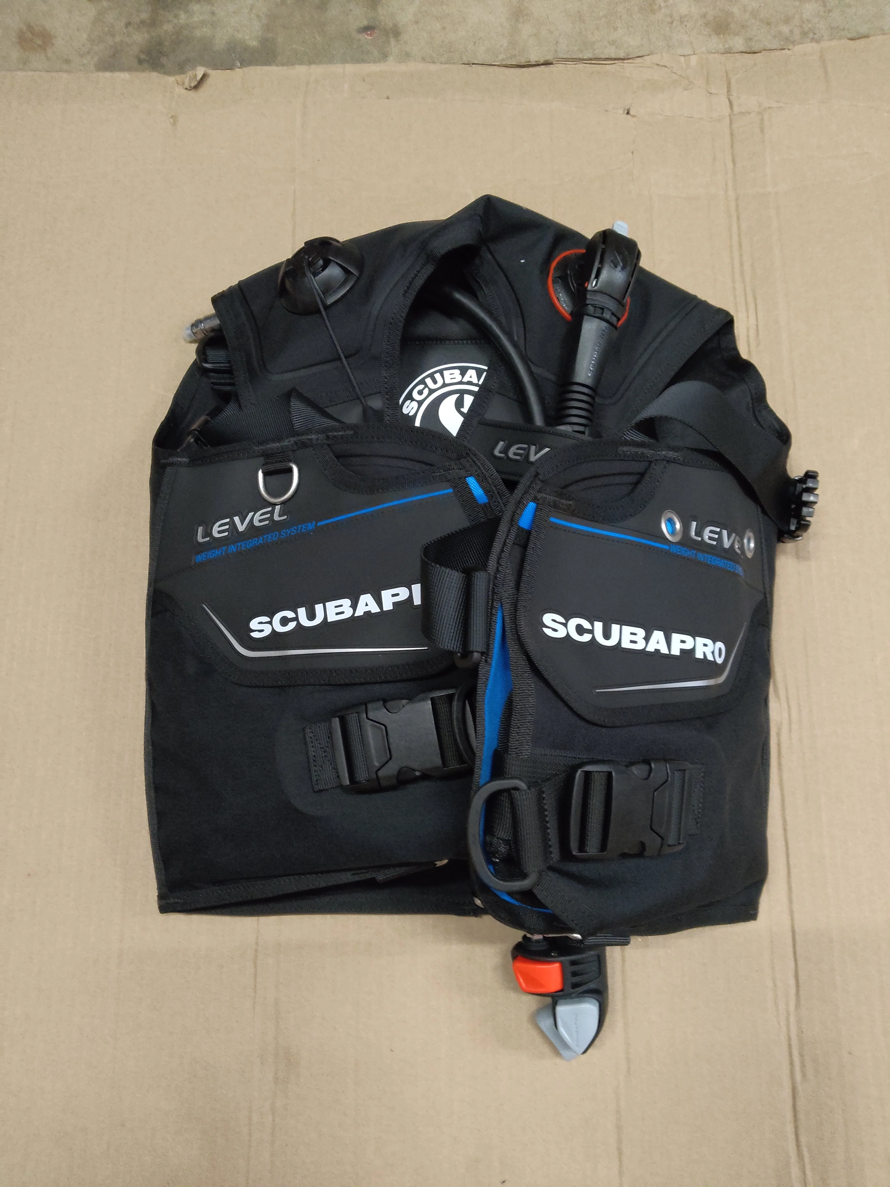 Used Scubapro Level with Balanced Inflator BCD