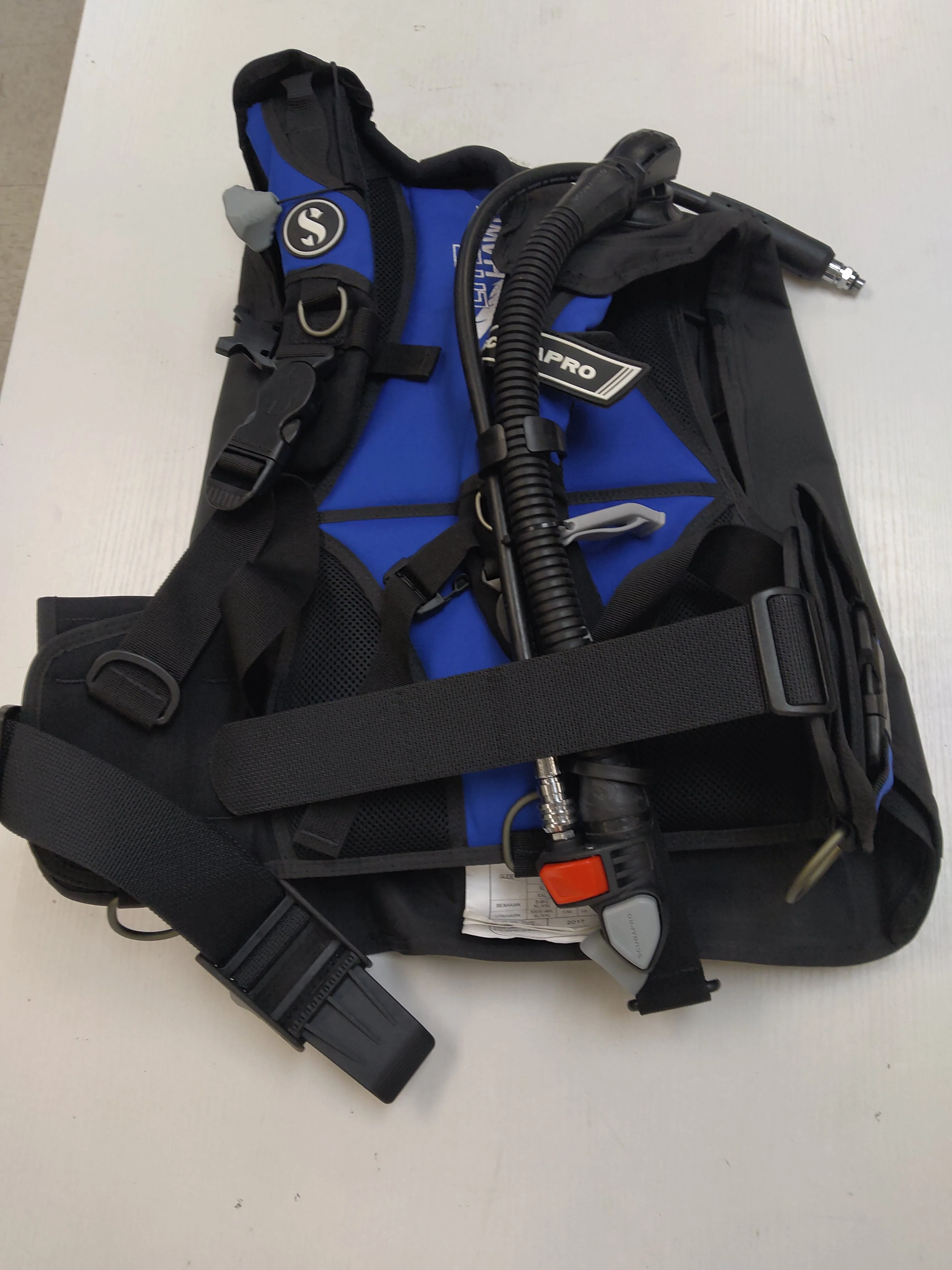 Used Scubapro Litehawk with Balanced Inflator - Black/Blue - Image 2