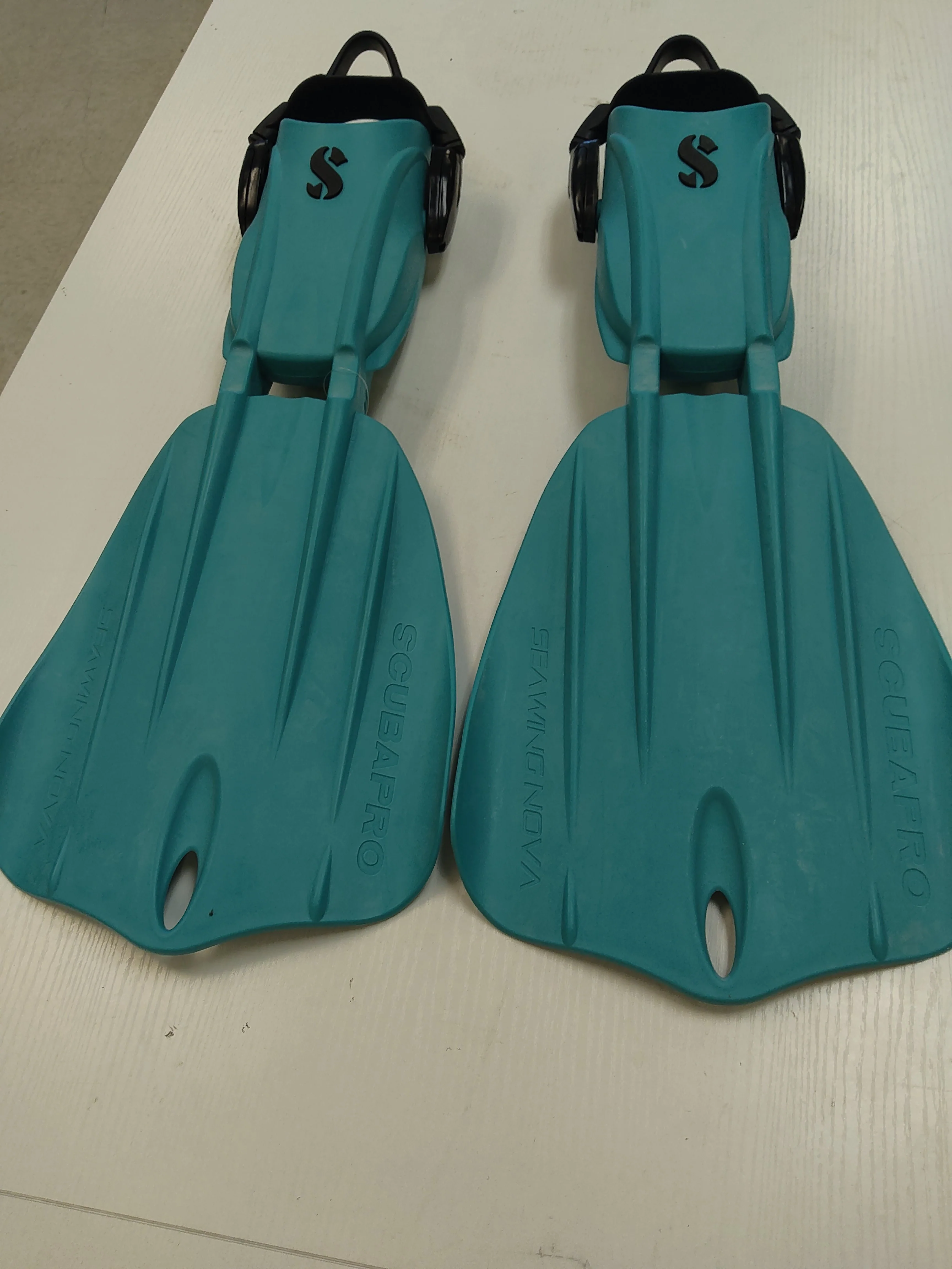 Used Scubapro Seawing Nova Fins - Image 4