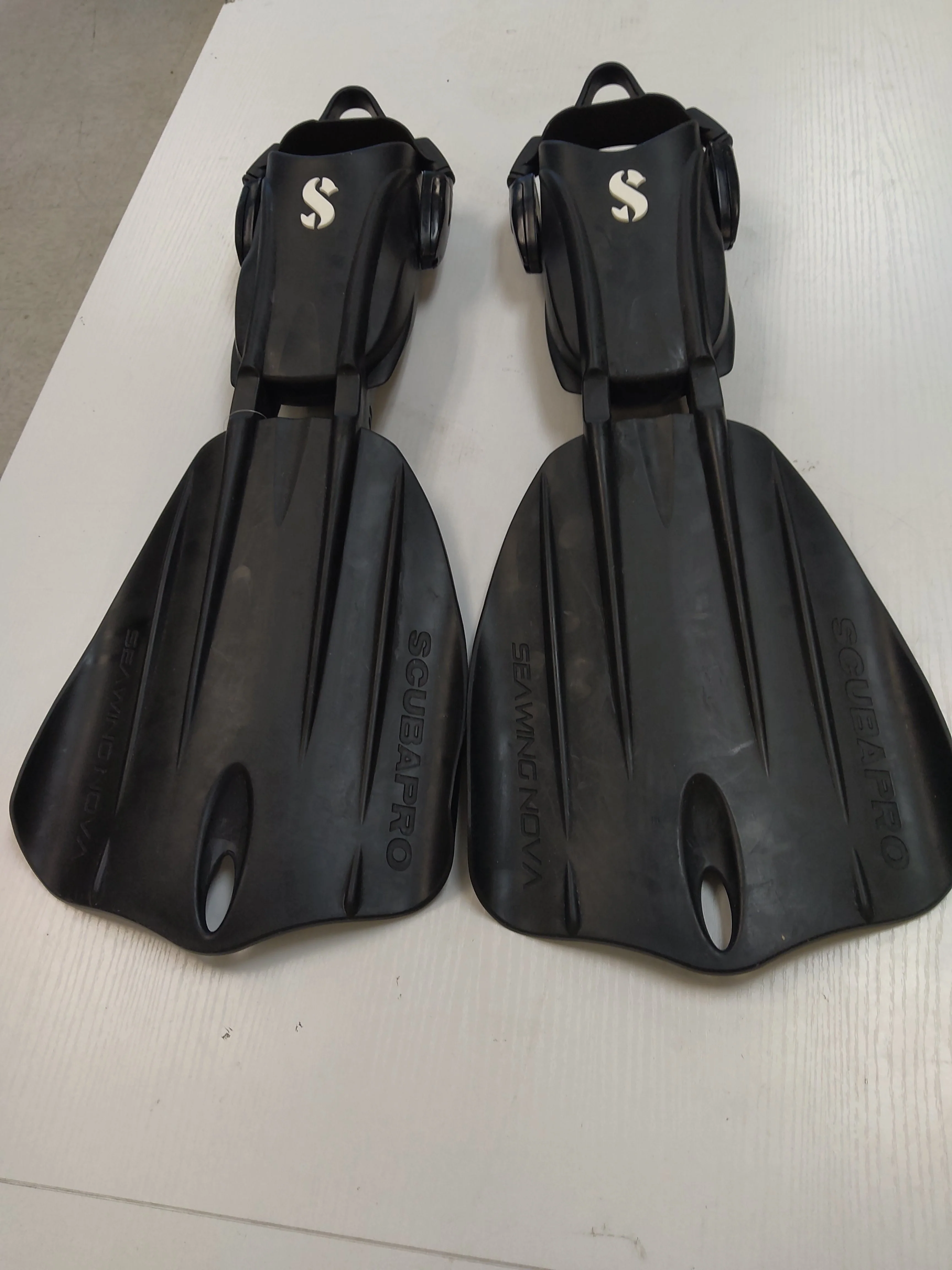 Used Scubapro Seawing Nova Fins - Image 5