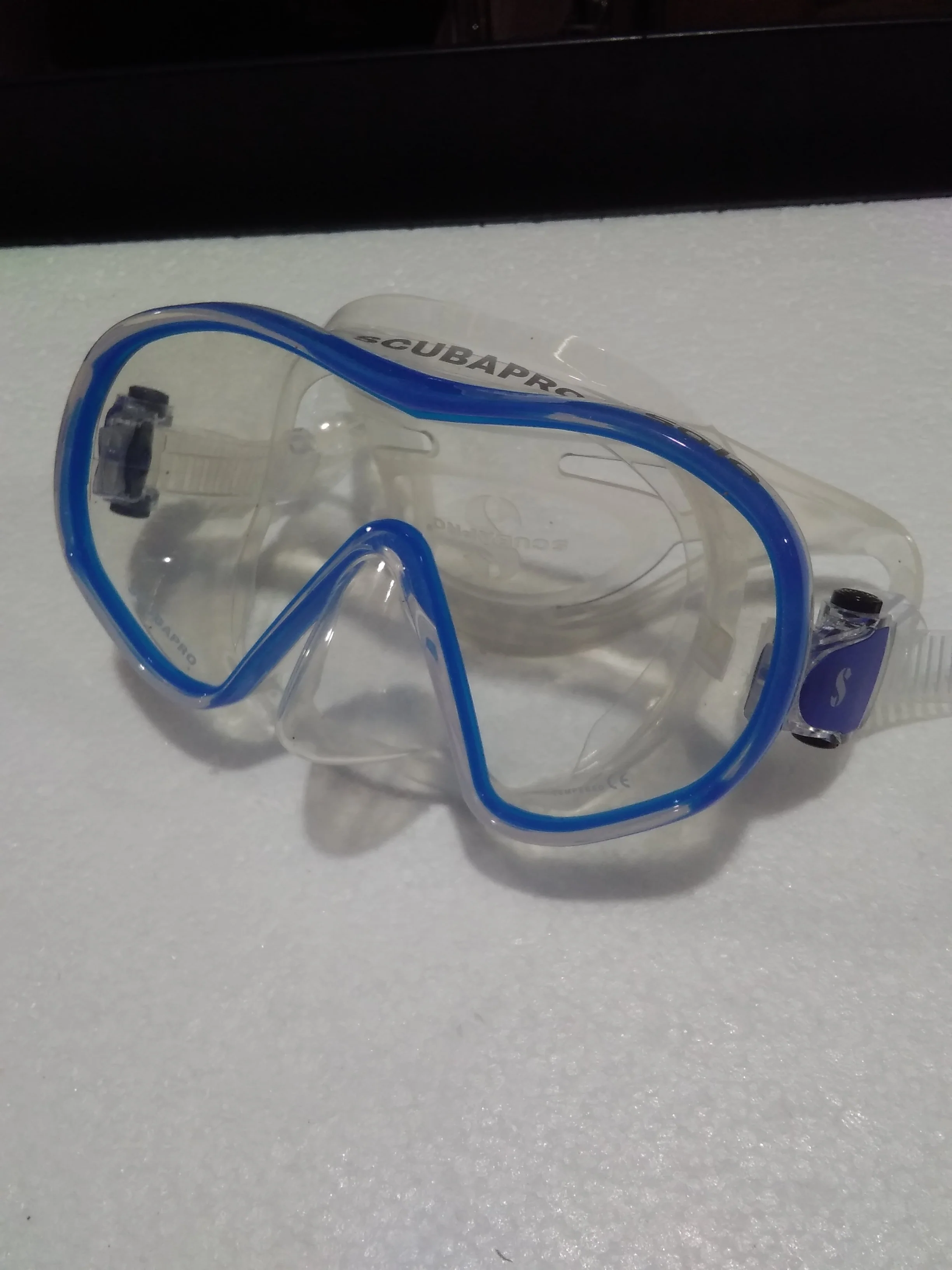 Used Scubapro Solo Low-Volume Frameless Scuba Diving Mask