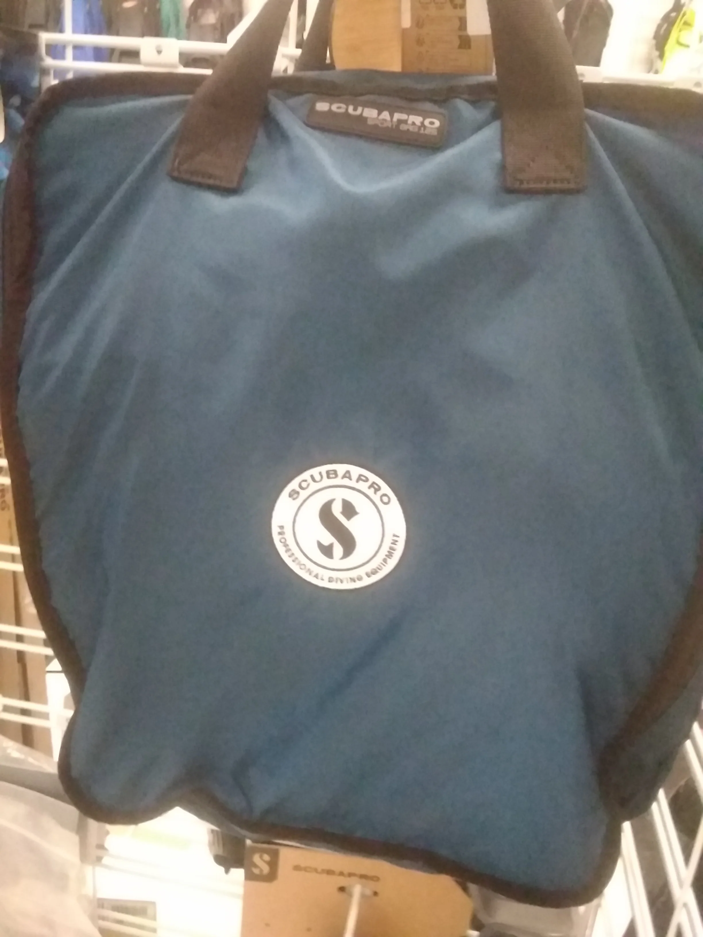 Used Scubapro Sport Bag 125 Roller - Image 2