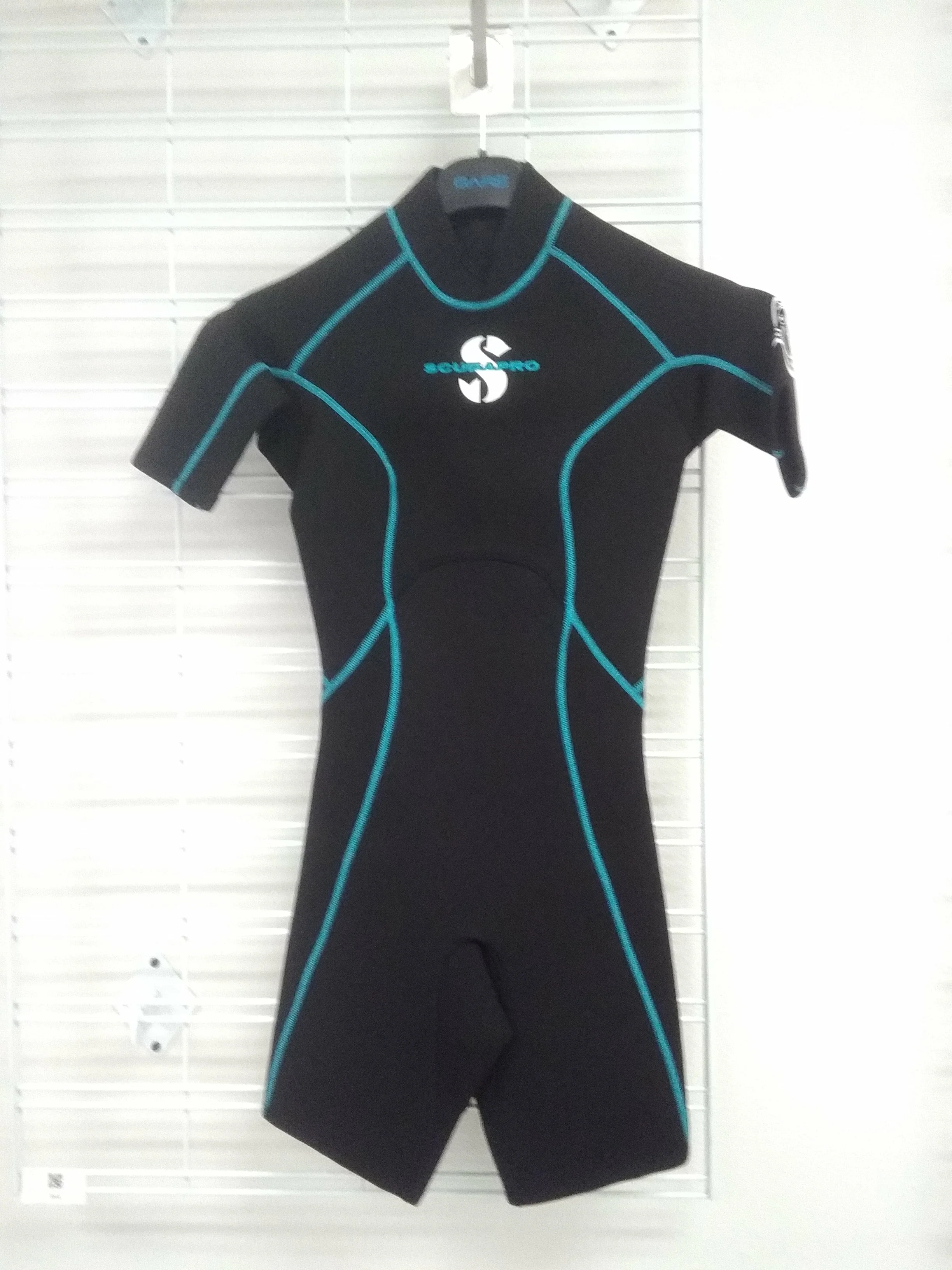 Used Scubapro Sport Shorty 2 MM Womens Shorty Scuba Diving Wetsuit