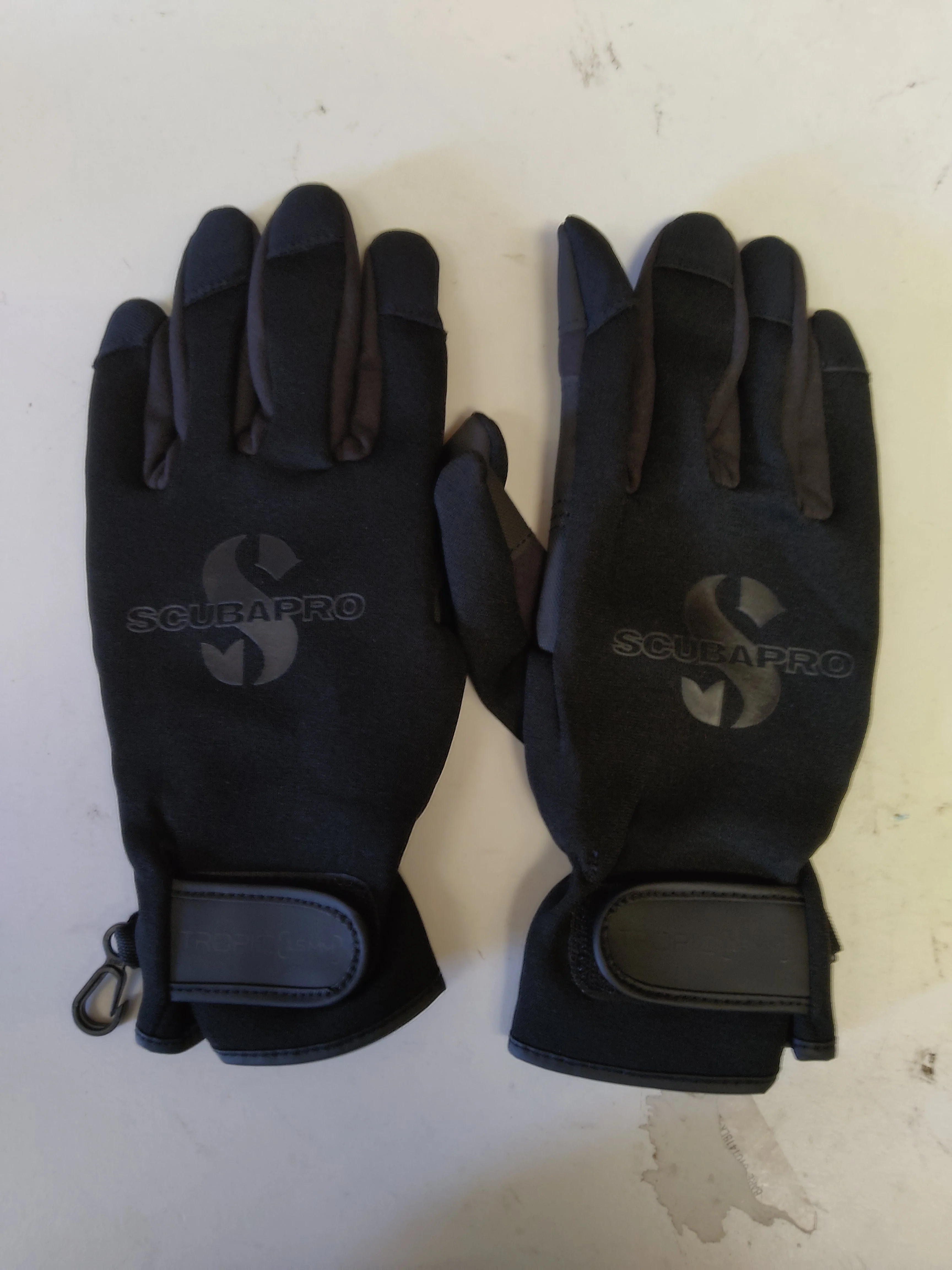 Used Scubapro Tropic 1.5mm Dive Glove - Image 15