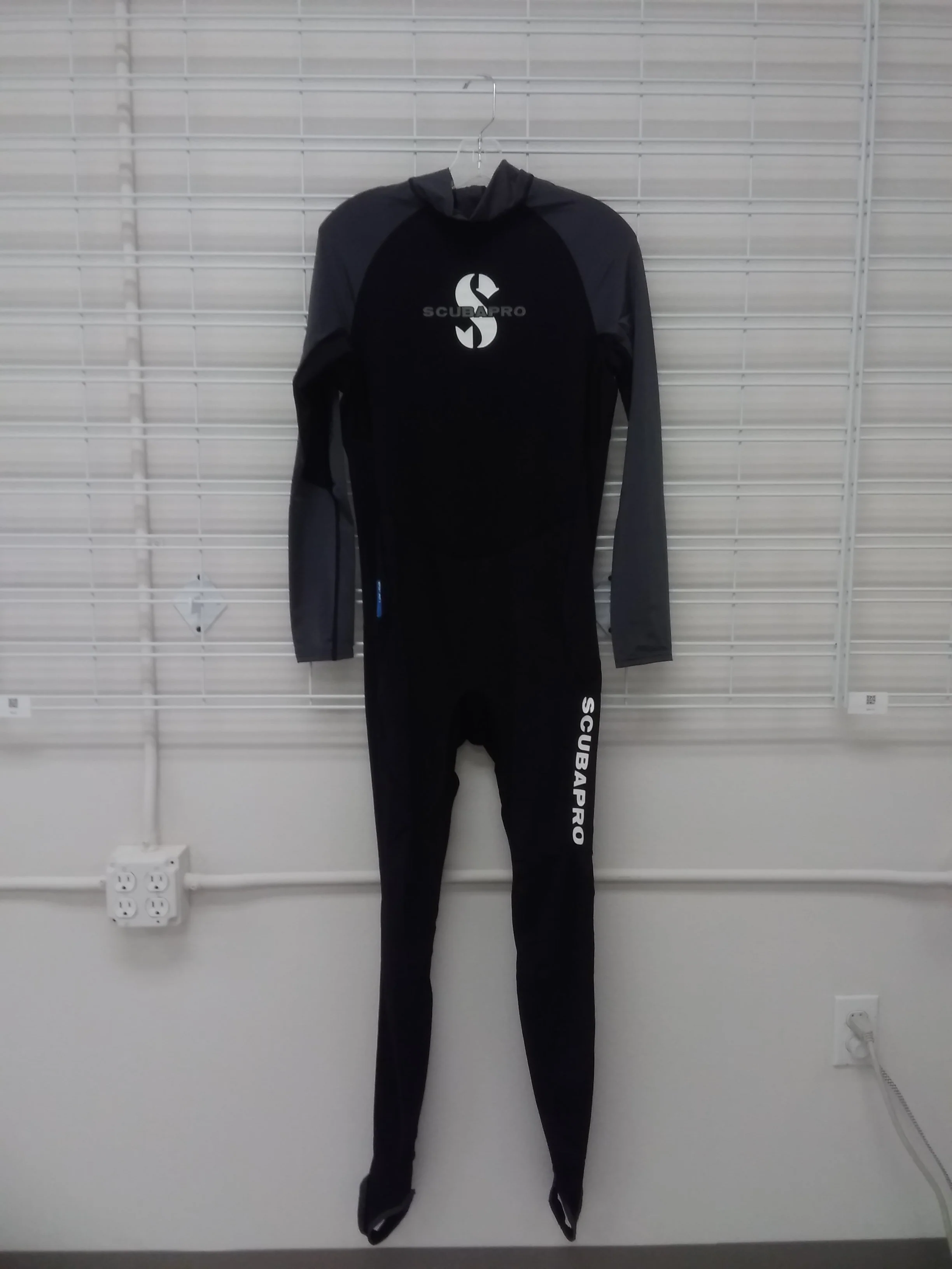 Used Scubapro UPF50 Graph Steamer Mens Full Scuba Diving Wetsuit - Image 4