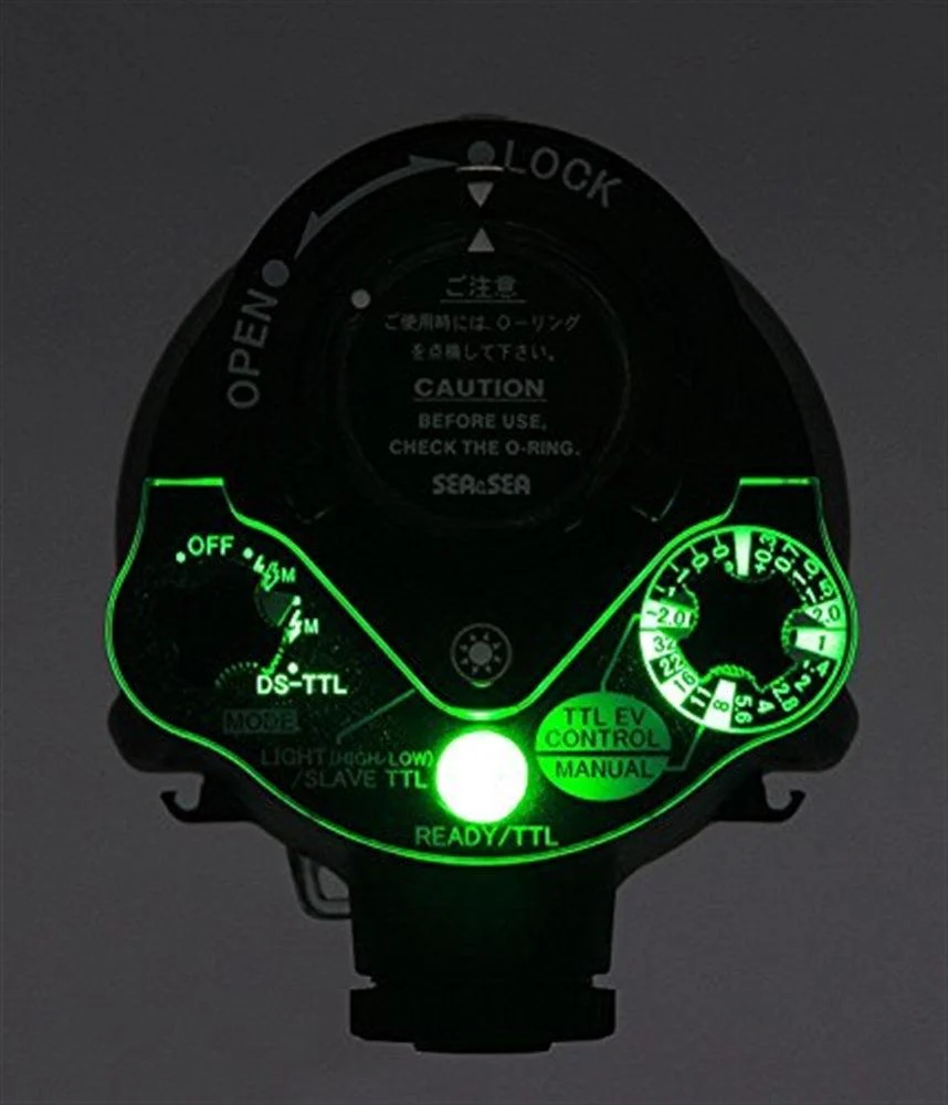 Open Box Sea and Sea YS-D2J Underwater Strobe - Image 4