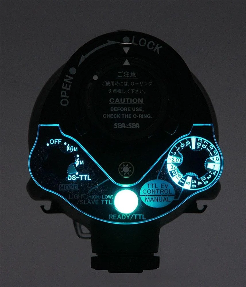 Open Box Sea and Sea YS-D2J Underwater Strobe - Image 5