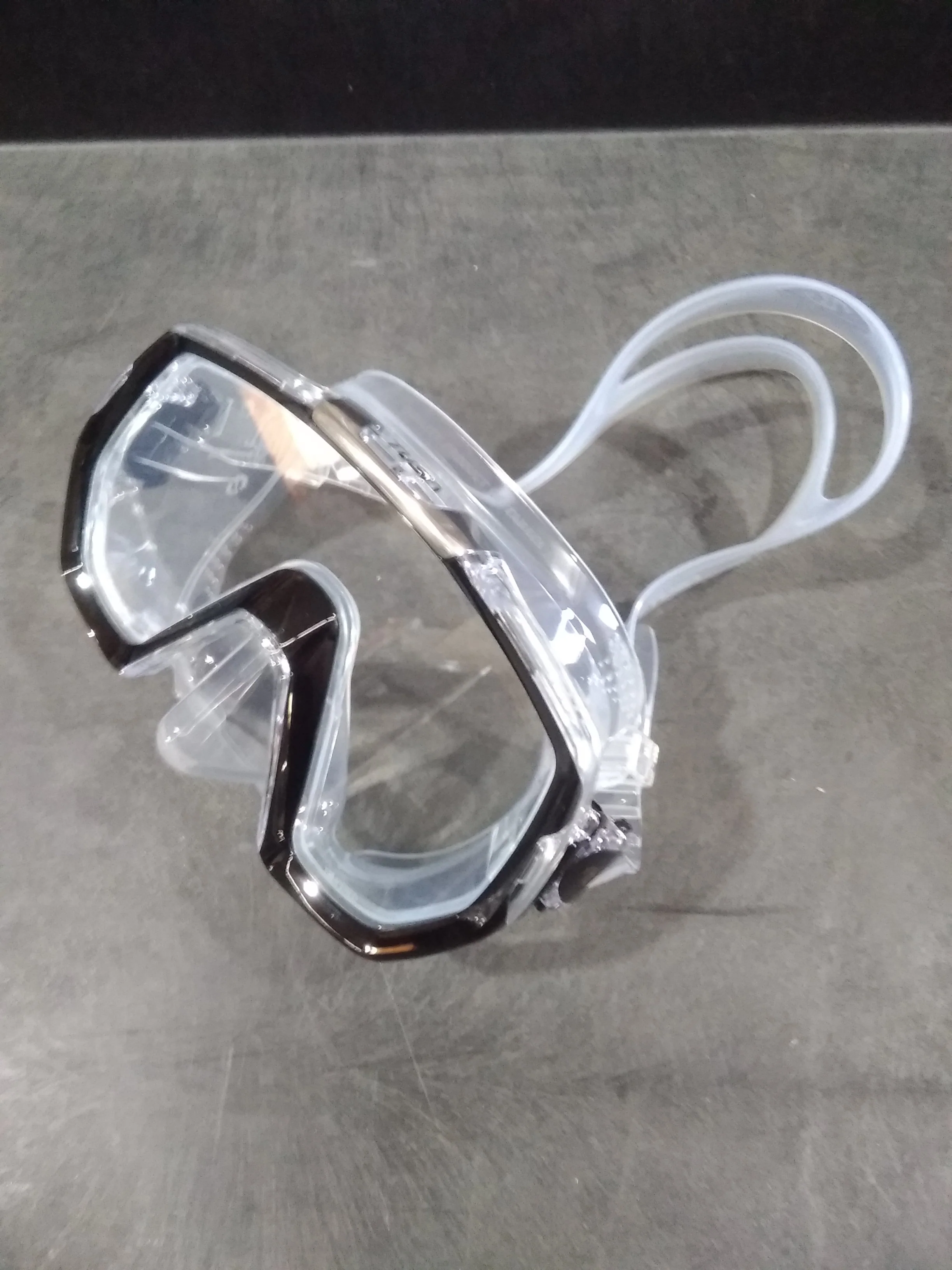 Used Tusa Freedom Elite Mask