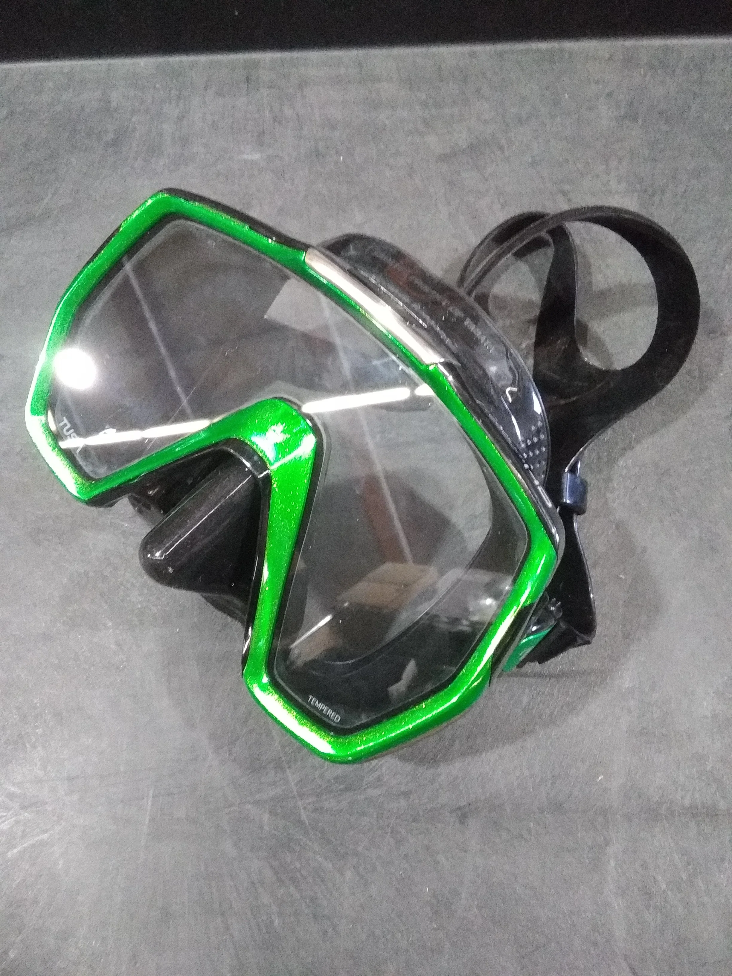 Open Box Tusa Freedom HD Mask - Image 4