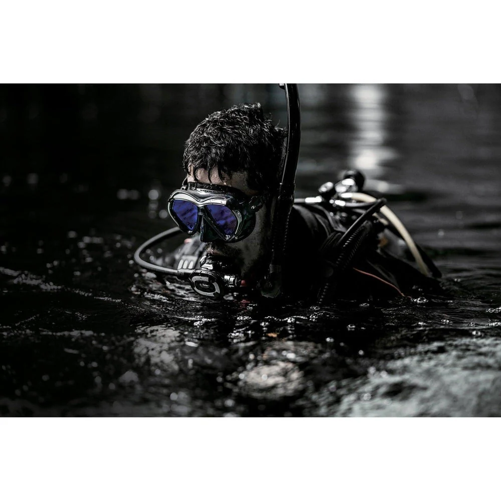 Used Tusa Paragon Dual Lens Scuba Diving Mask - Image 18