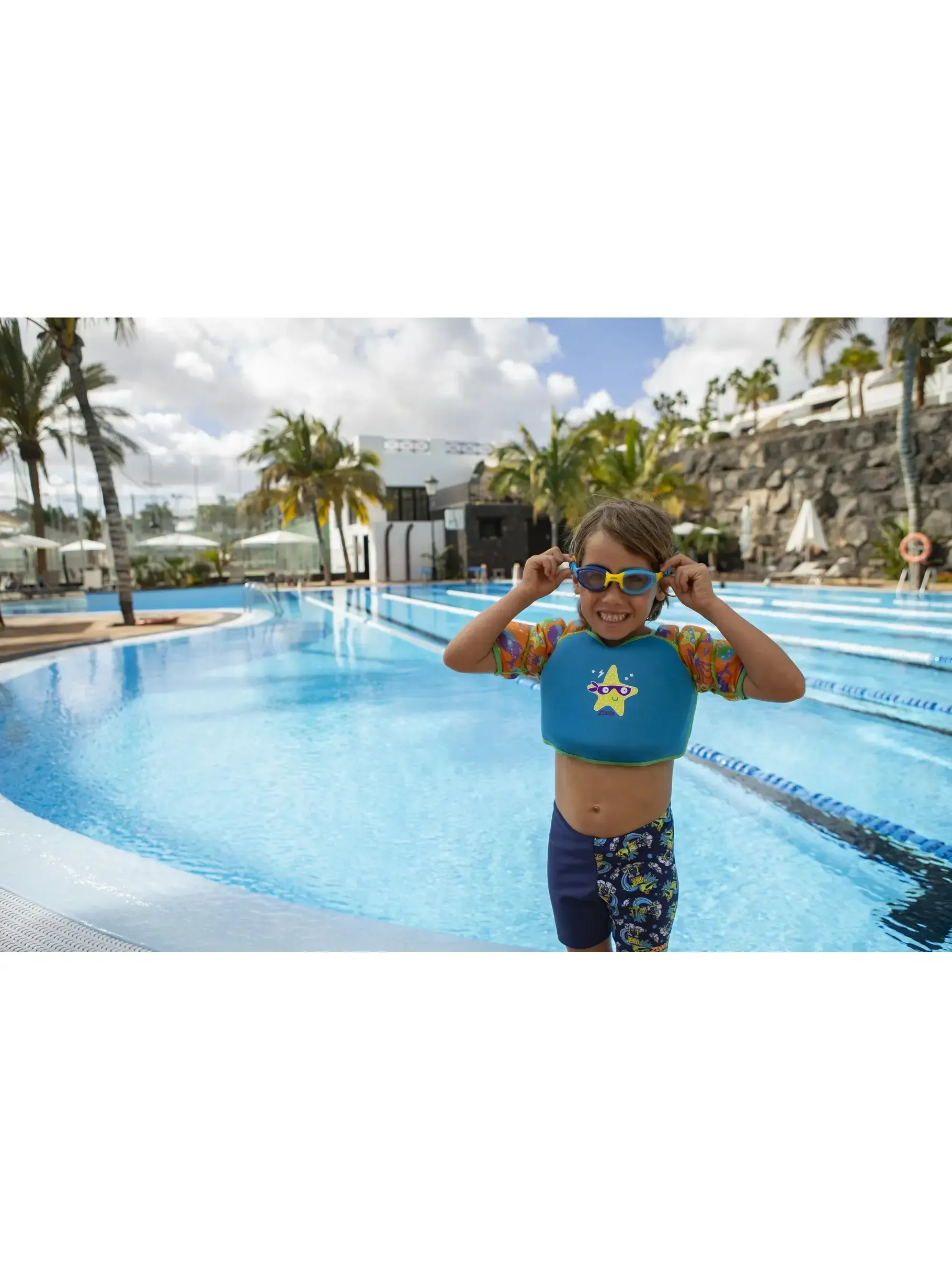 Zoggs Little Super Seal Kids Swim Goggles Clear Lens Silicone - Image 2