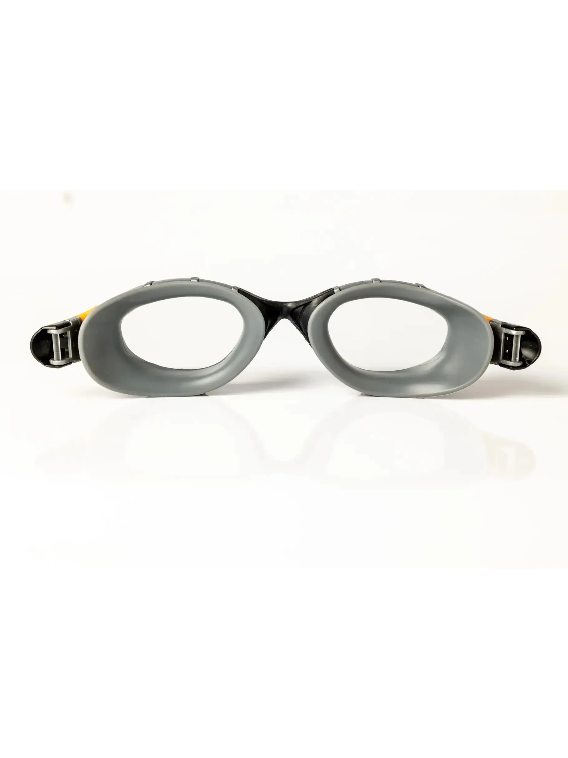 Zoggs Predator Flex Reactor Swimming Goggles with Photochromic Lenses - Image 2